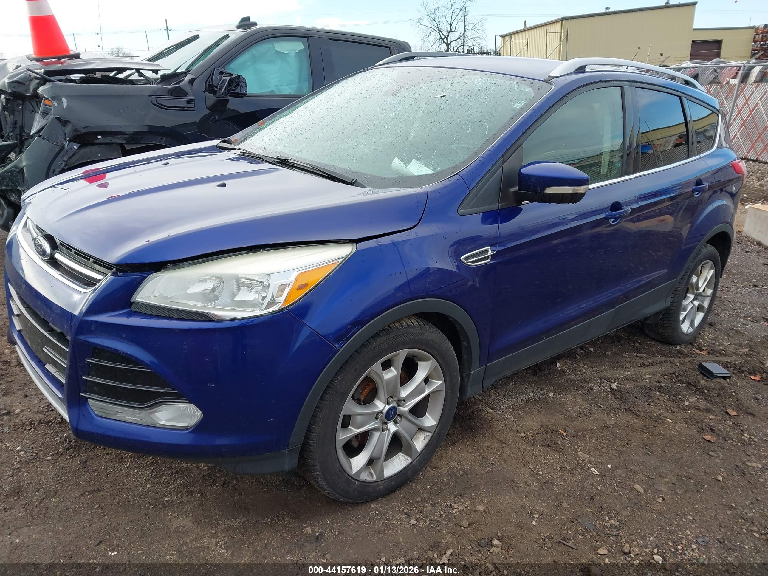 FORD ESCAPE image 2