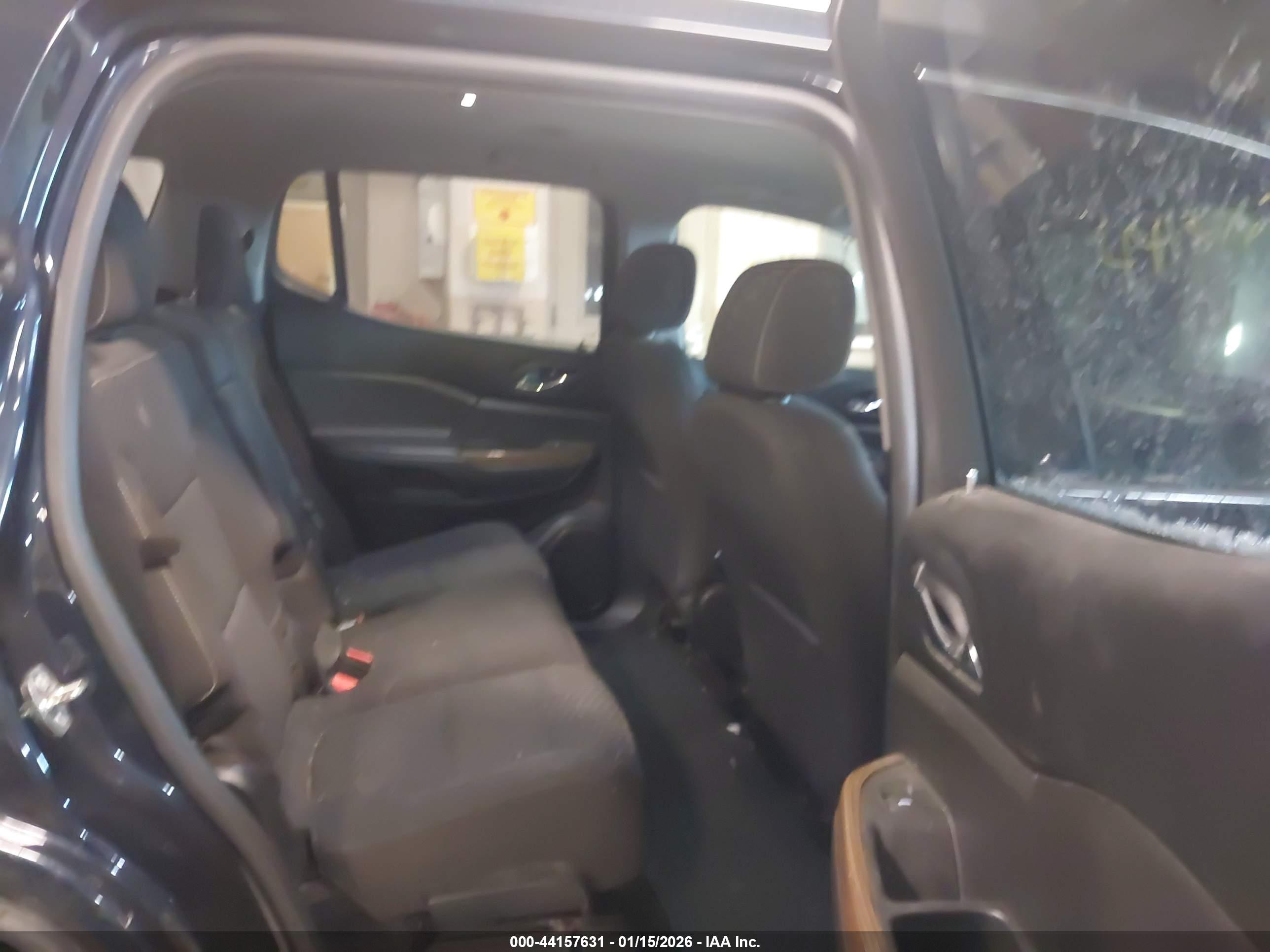 GMC ACADIA image 8