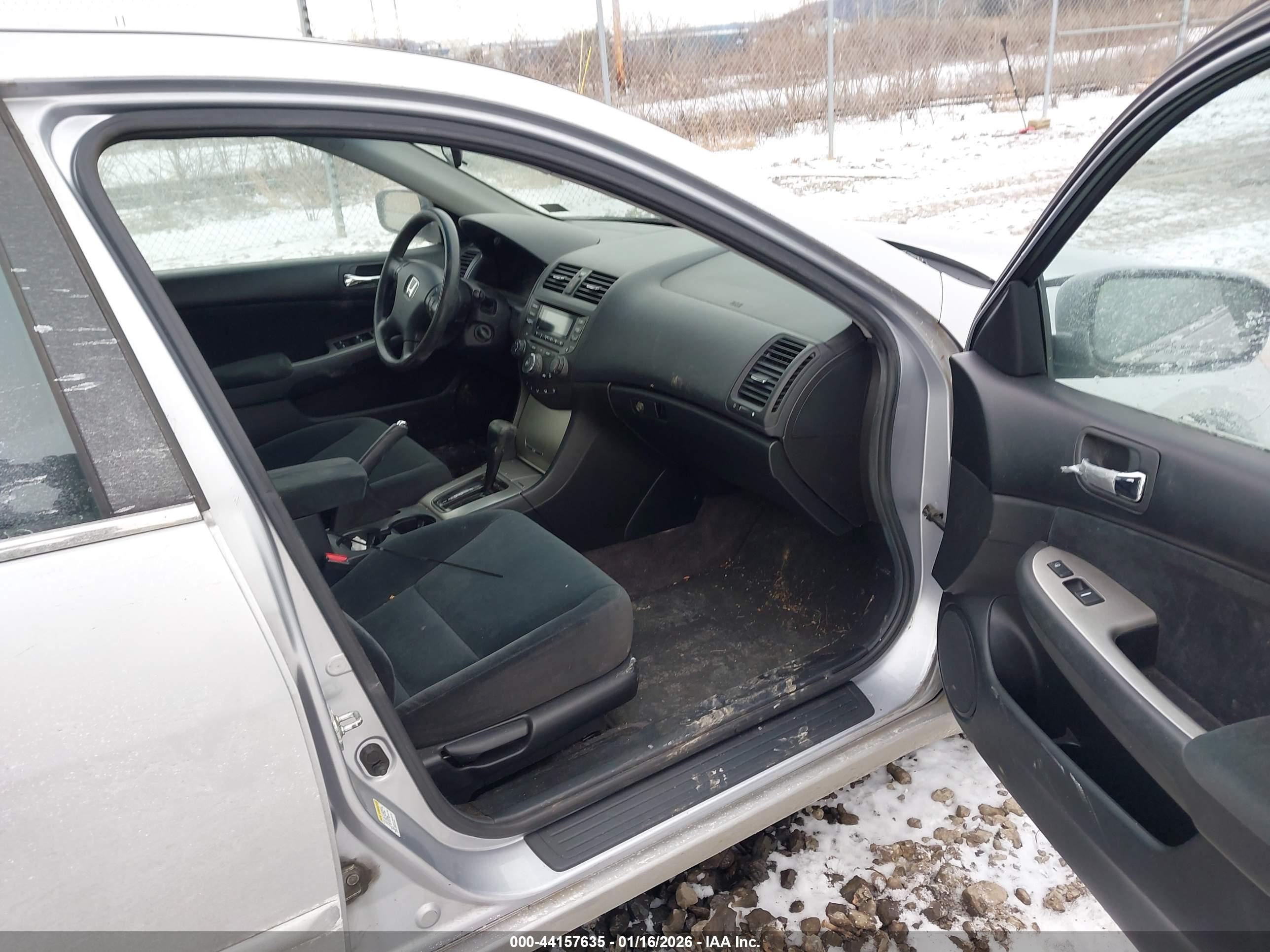 HONDA ACCORD image 5