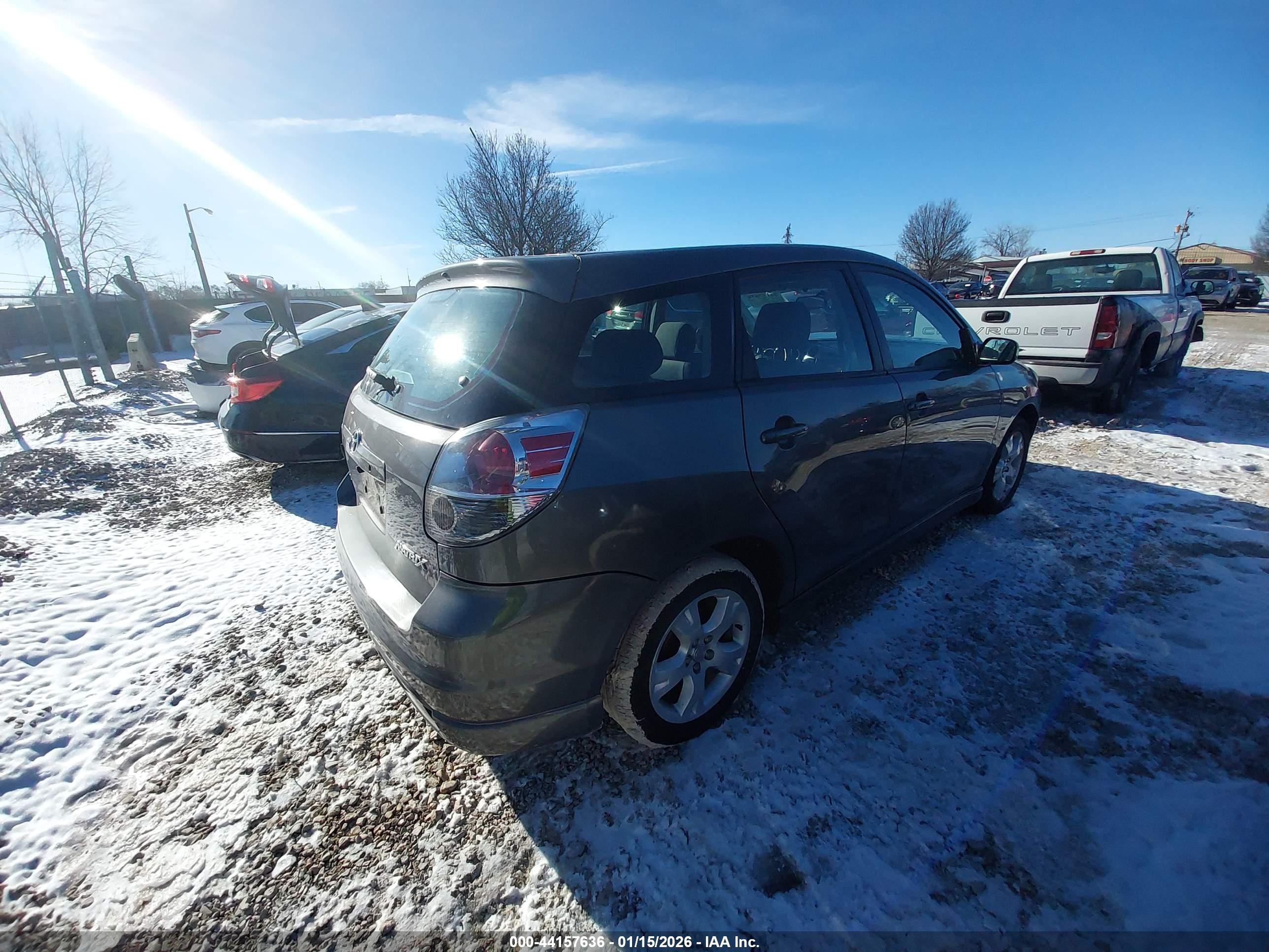 TOYOTA MATRIX image 4