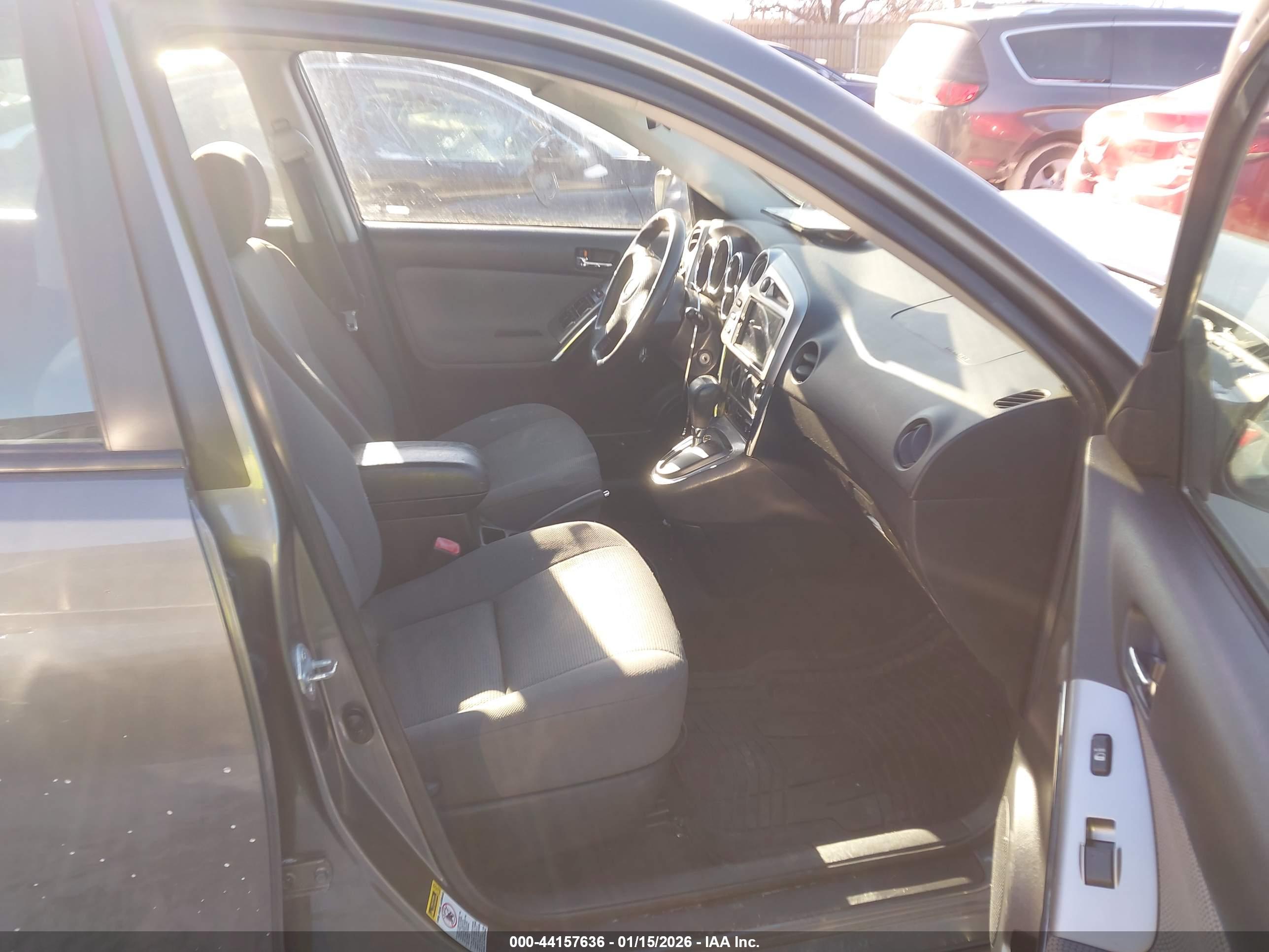 TOYOTA MATRIX image 5