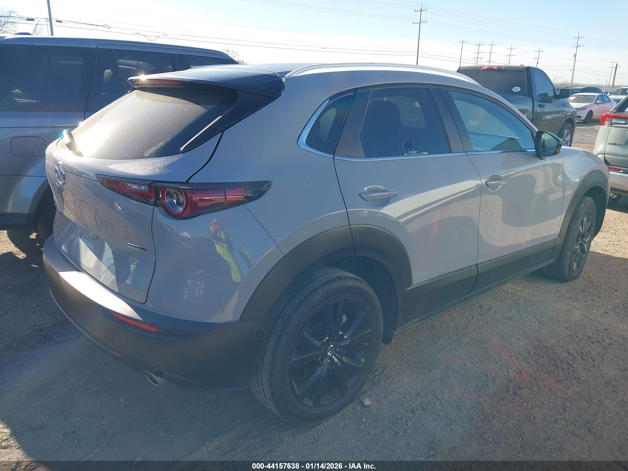 MAZDA CX-30 image 4