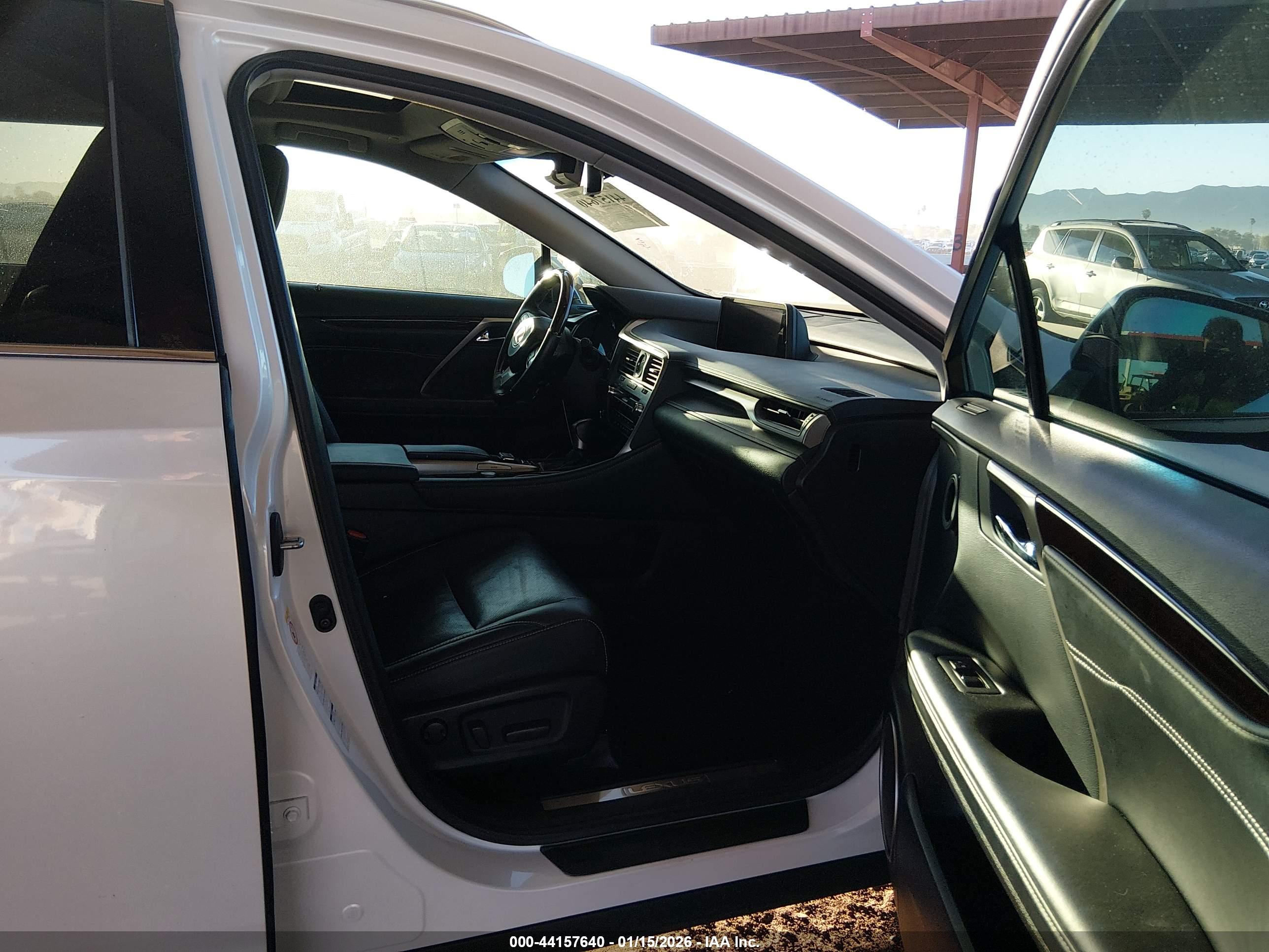 LEXUS RX image 5