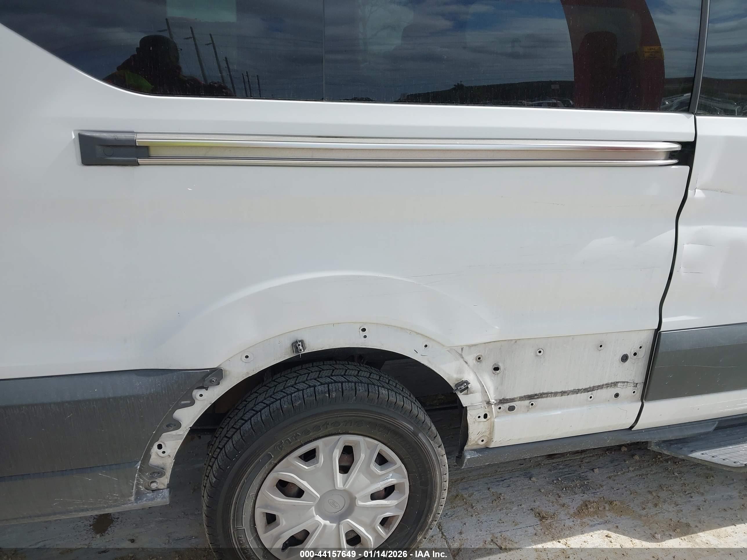 FORD TRANSIT-350 image 6