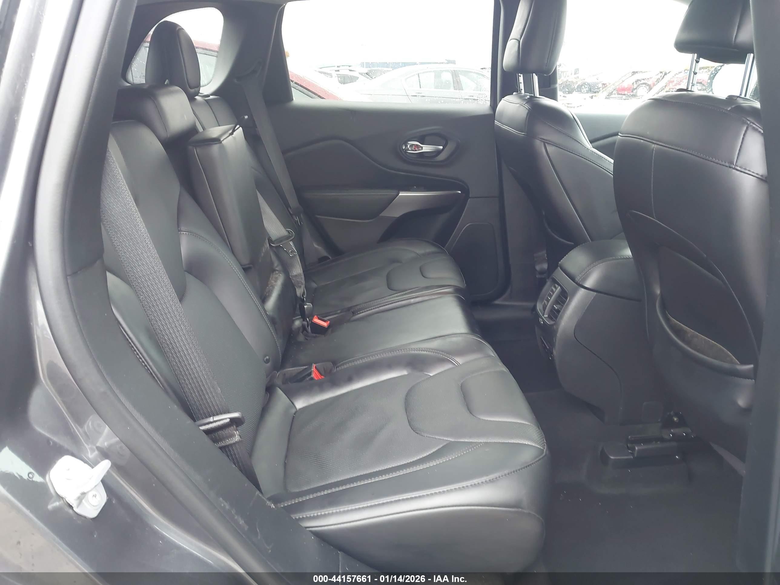 JEEP CHEROKEE image 8