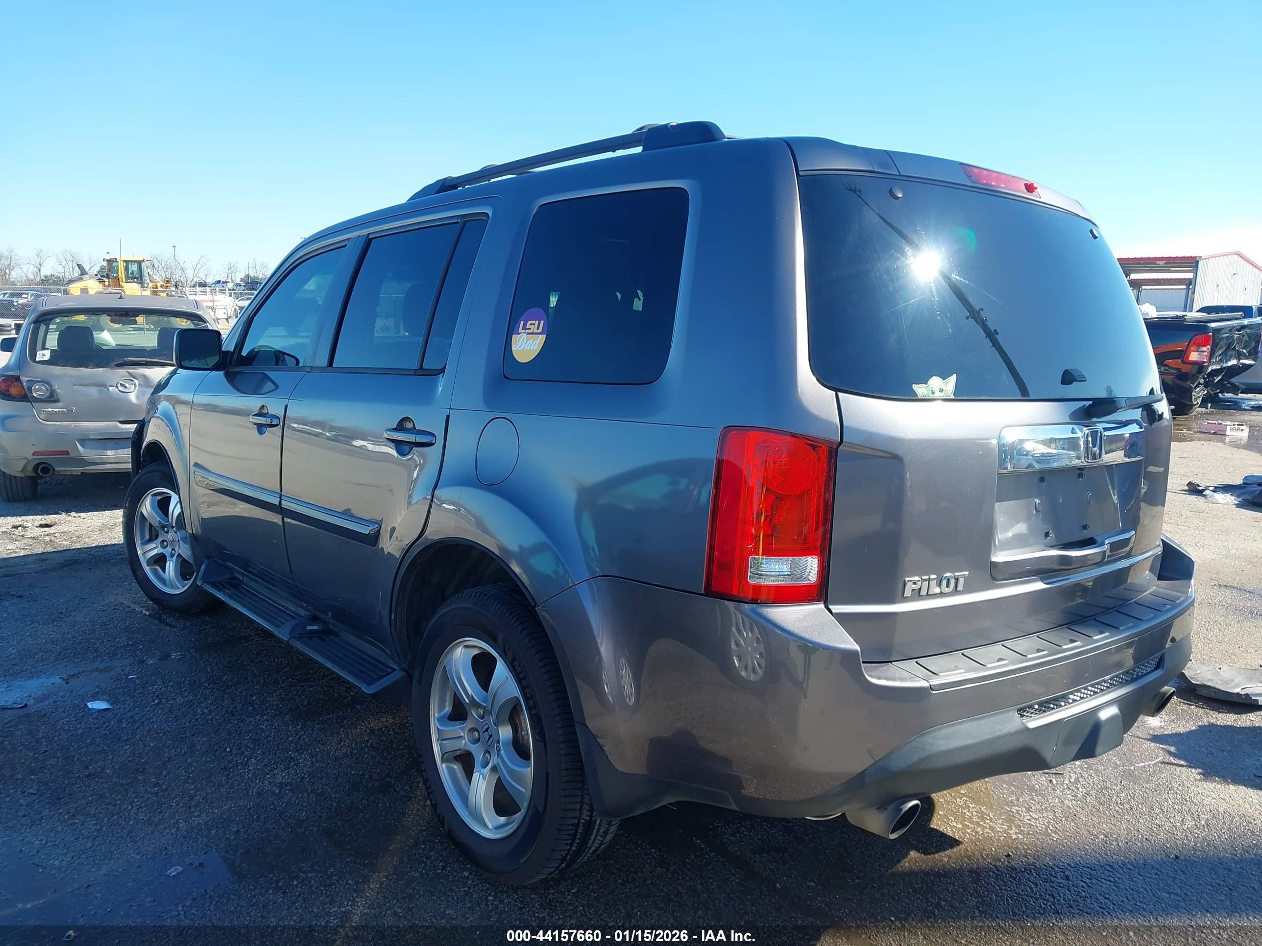 HONDA PILOT image 3