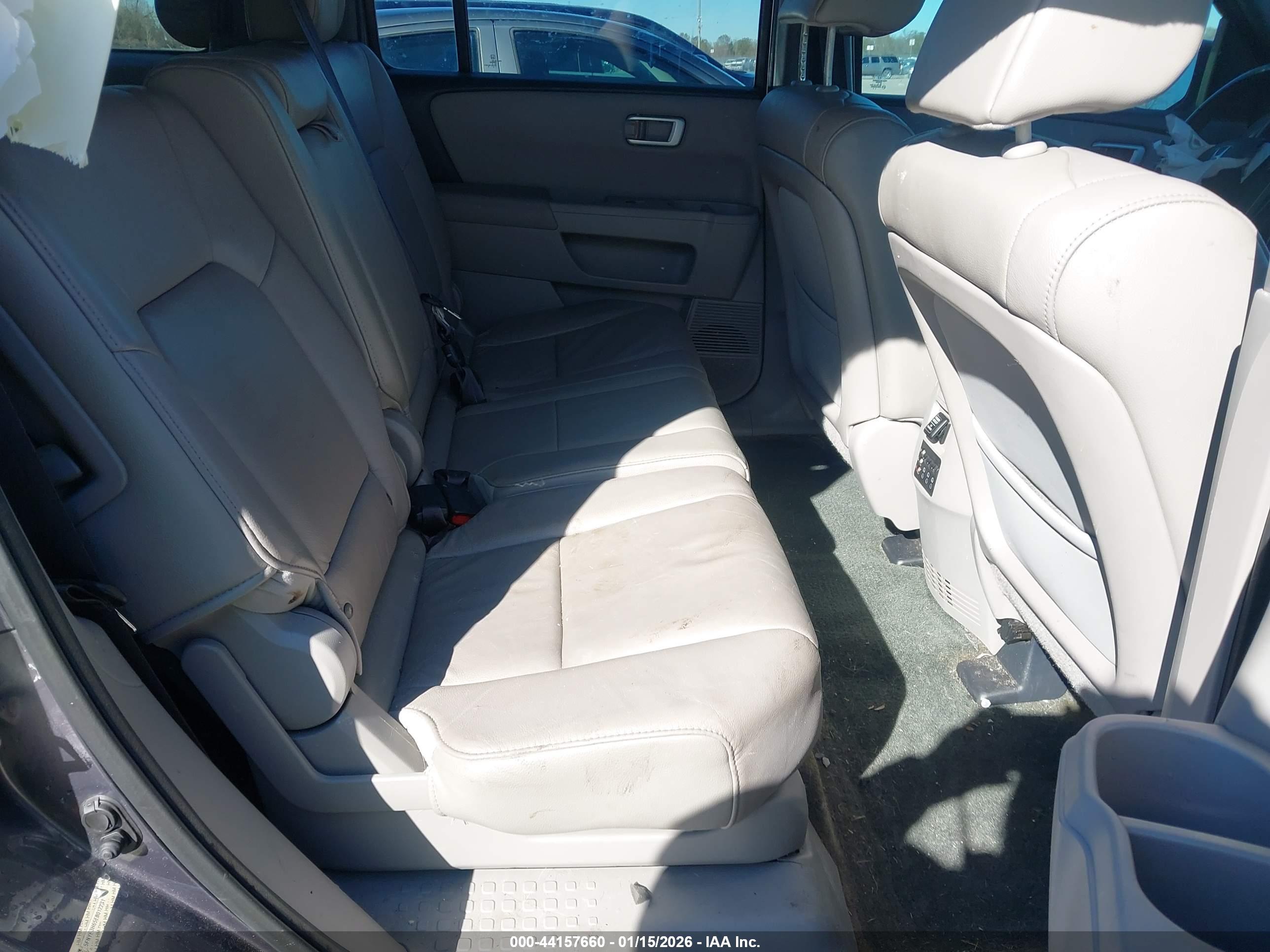 HONDA PILOT image 8