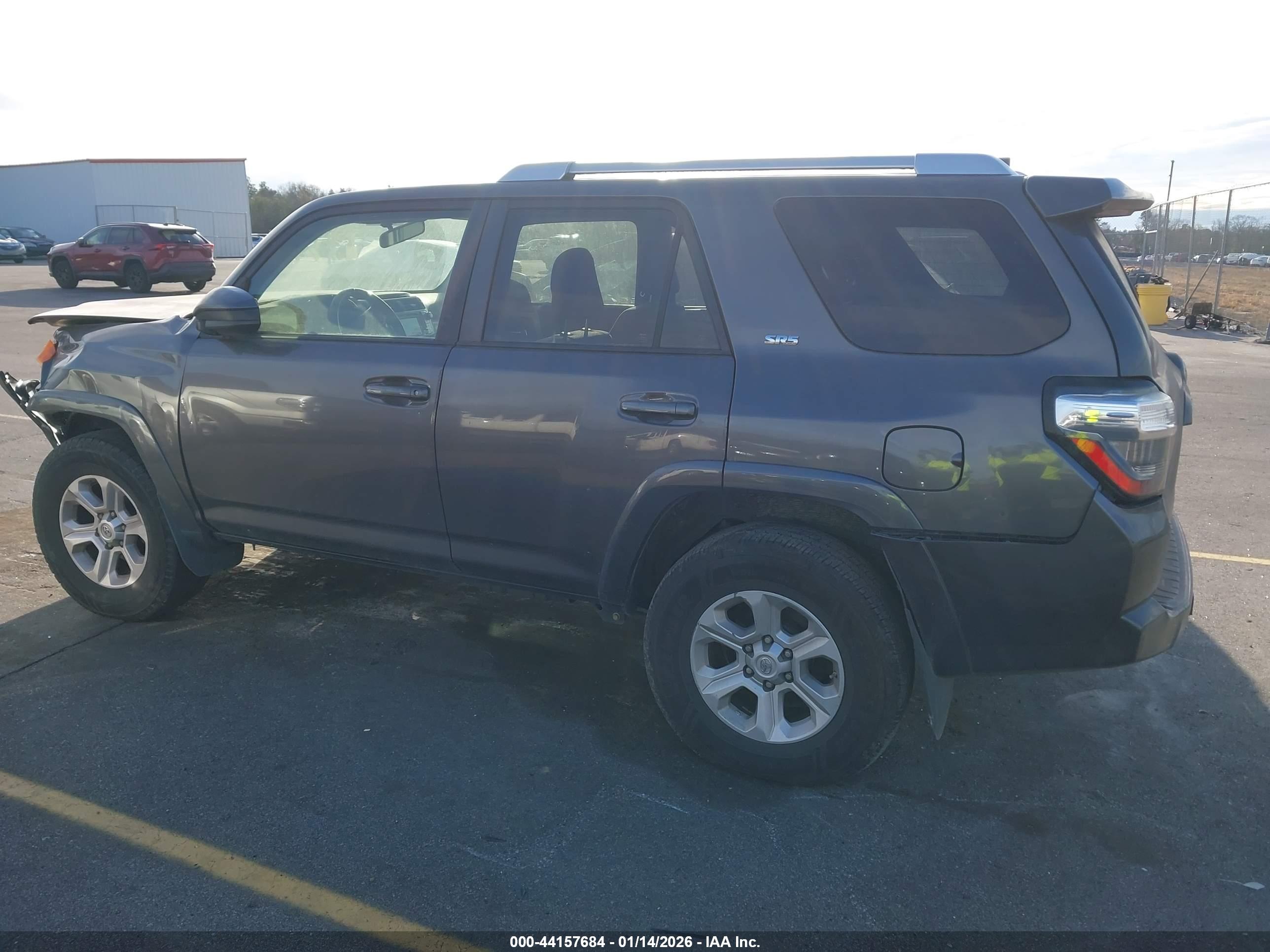 TOYOTA 4RUNNER image 3