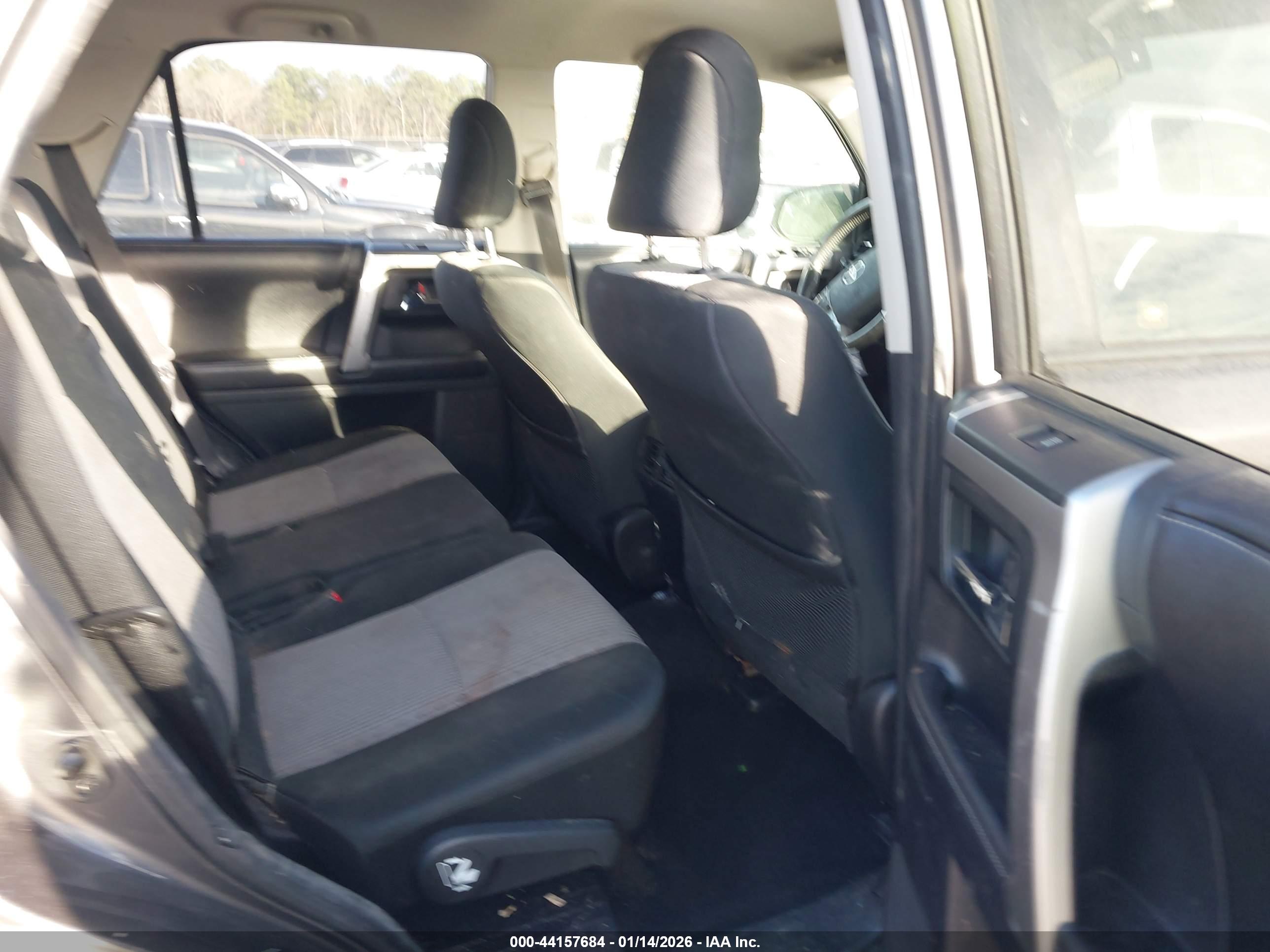 TOYOTA 4RUNNER image 8