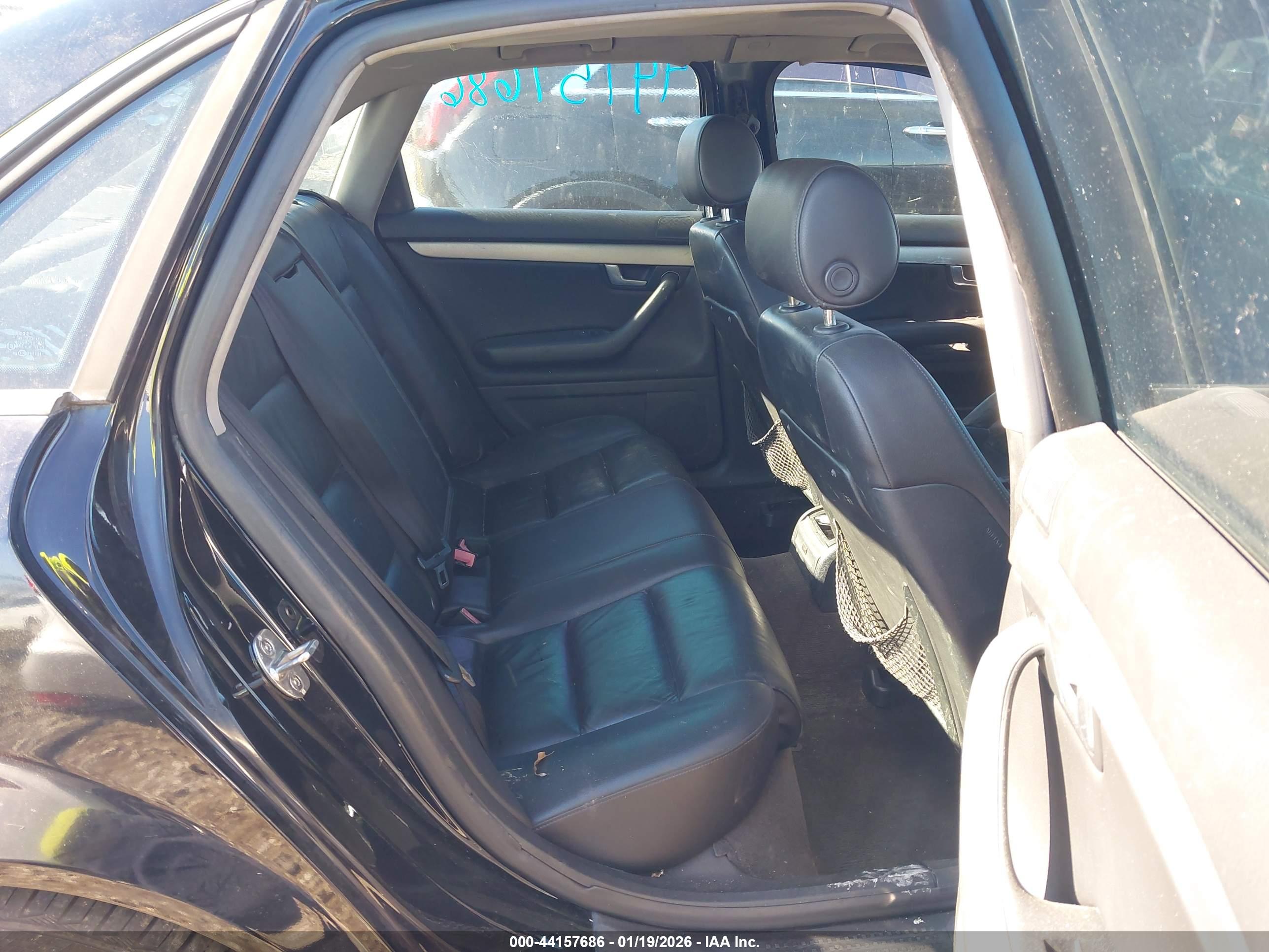 AUDI A4 image 8