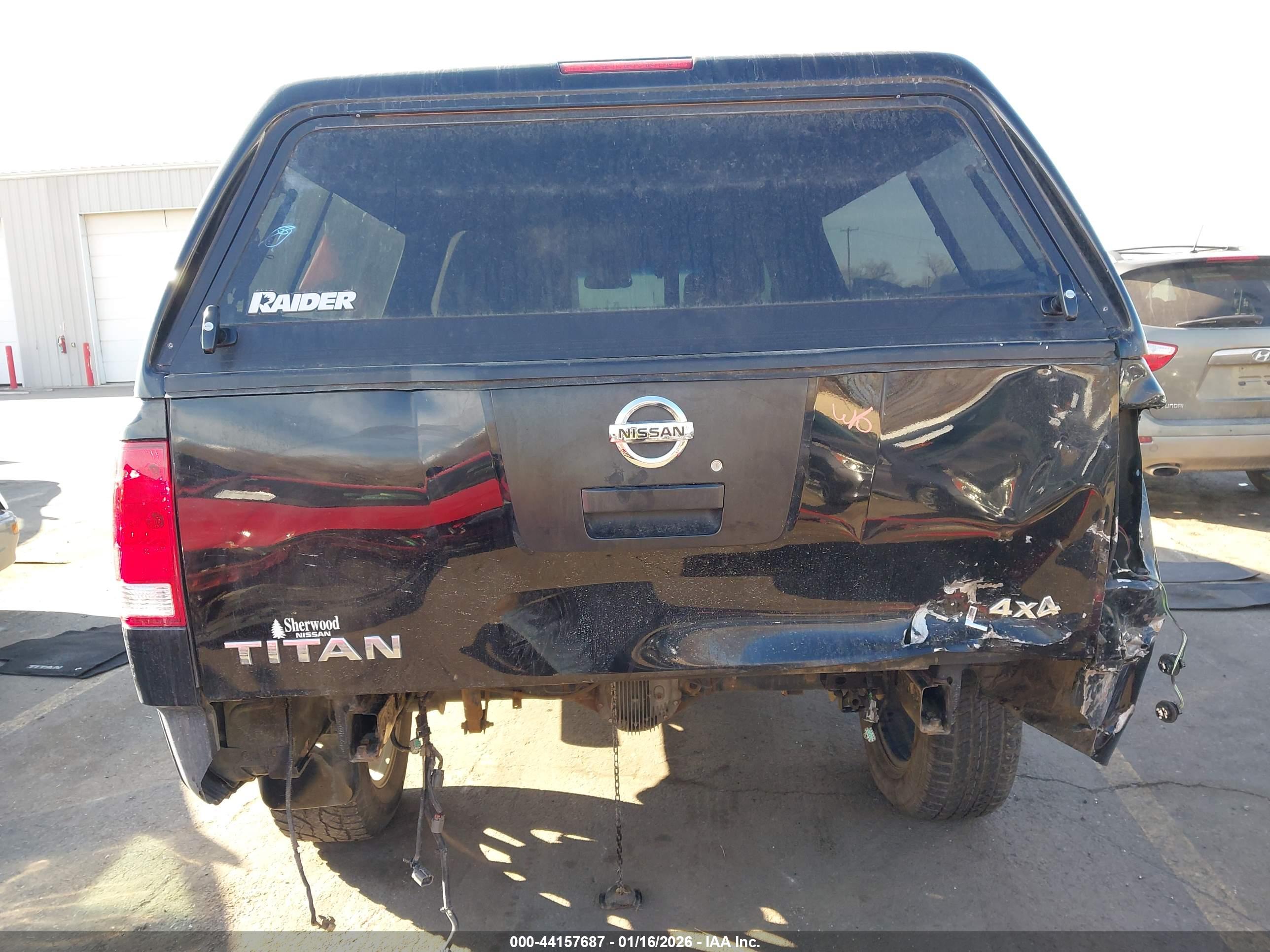 NISSAN TITAN image 6