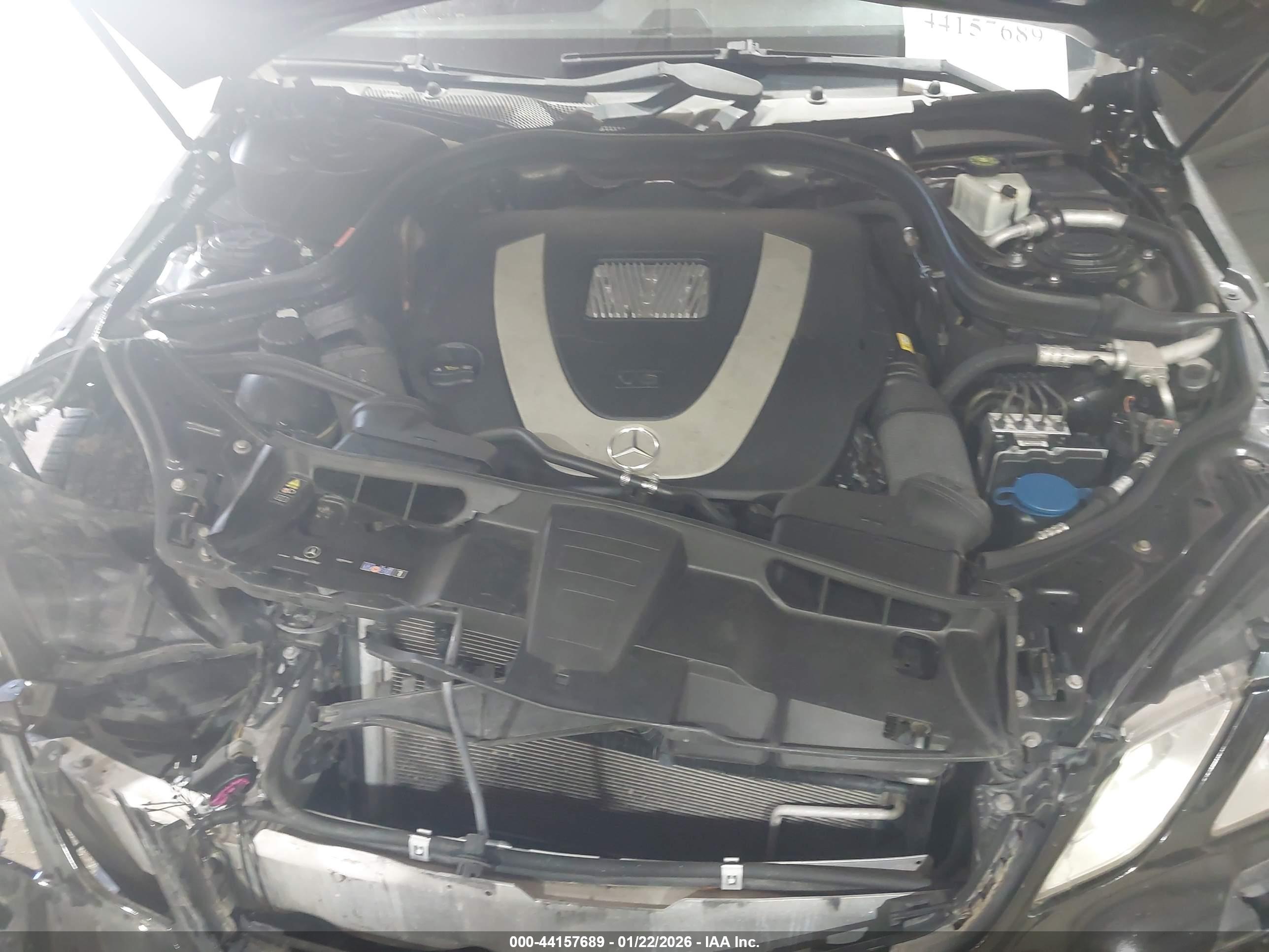 MERCEDES-BENZ E image 10