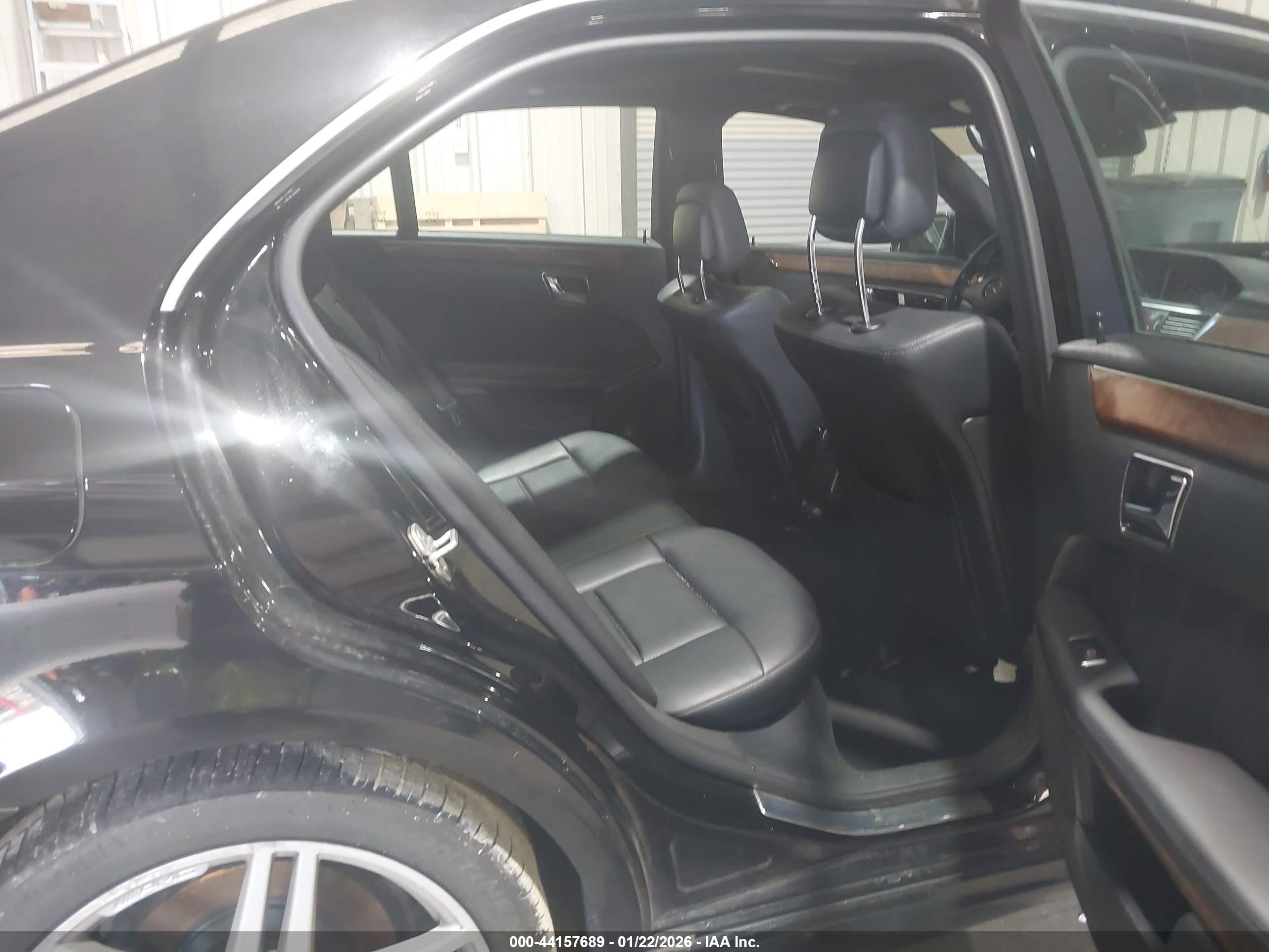 MERCEDES-BENZ E image 8