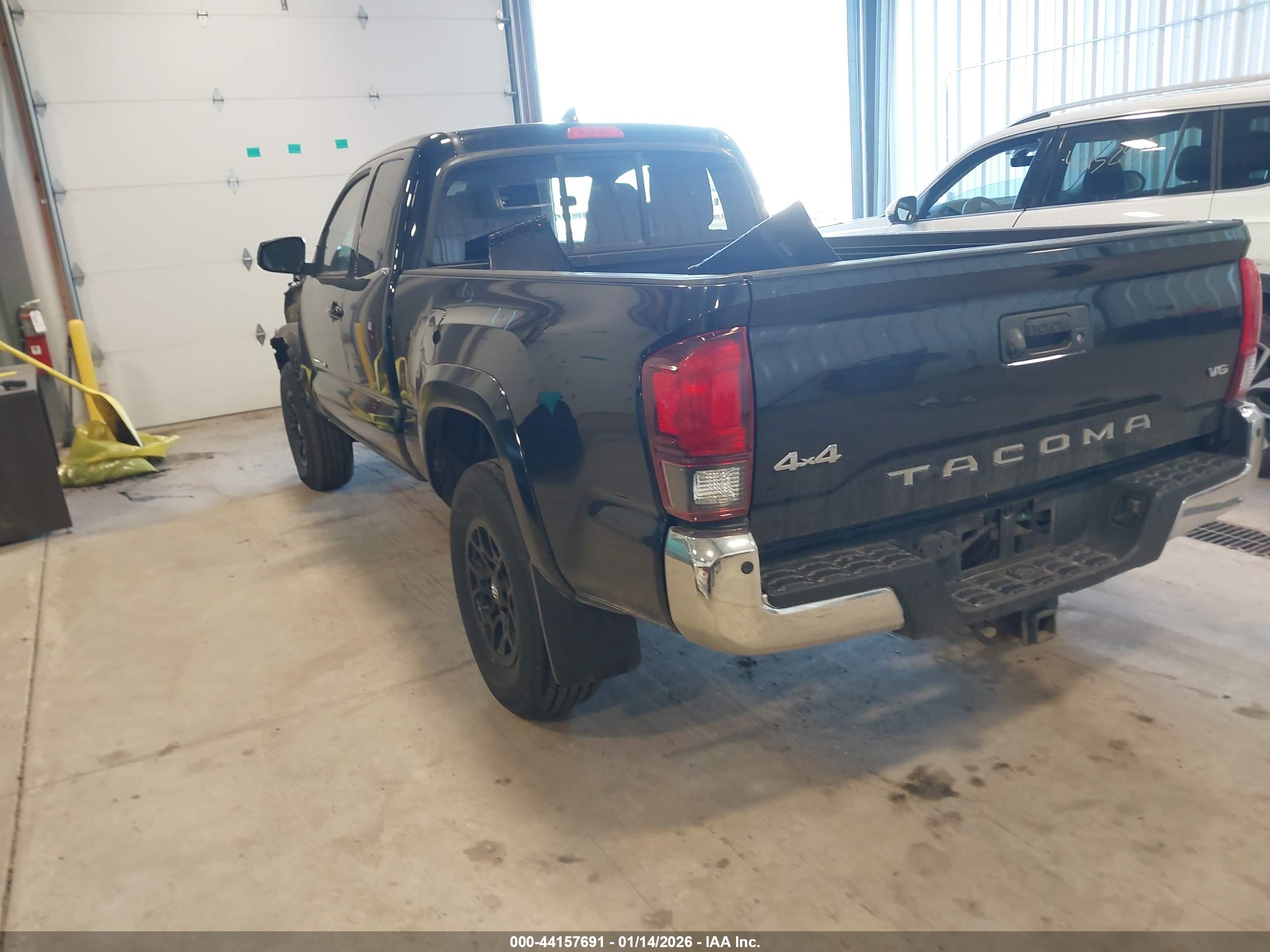 TOYOTA TACOMA image 3