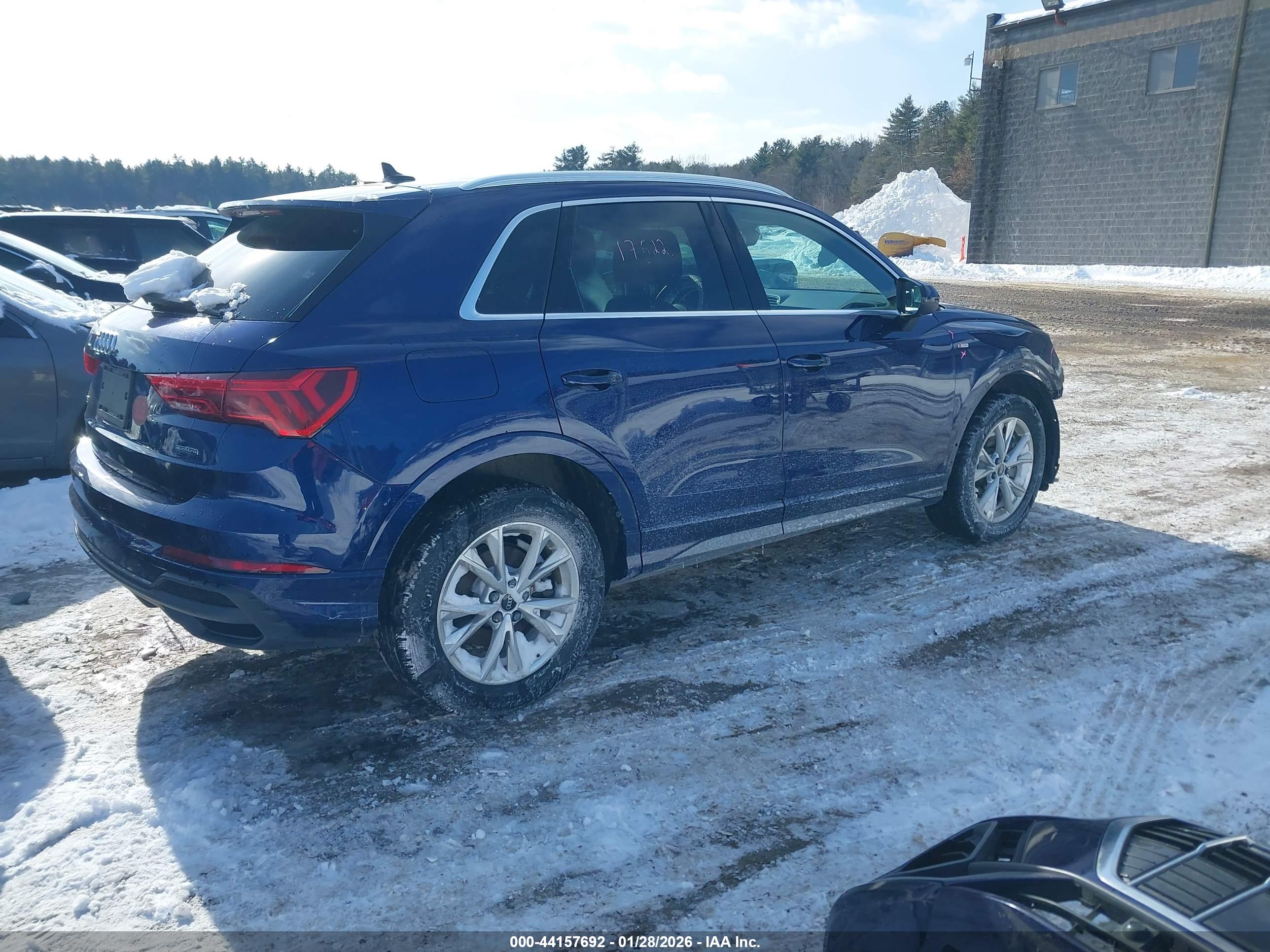 AUDI Q3 image 4