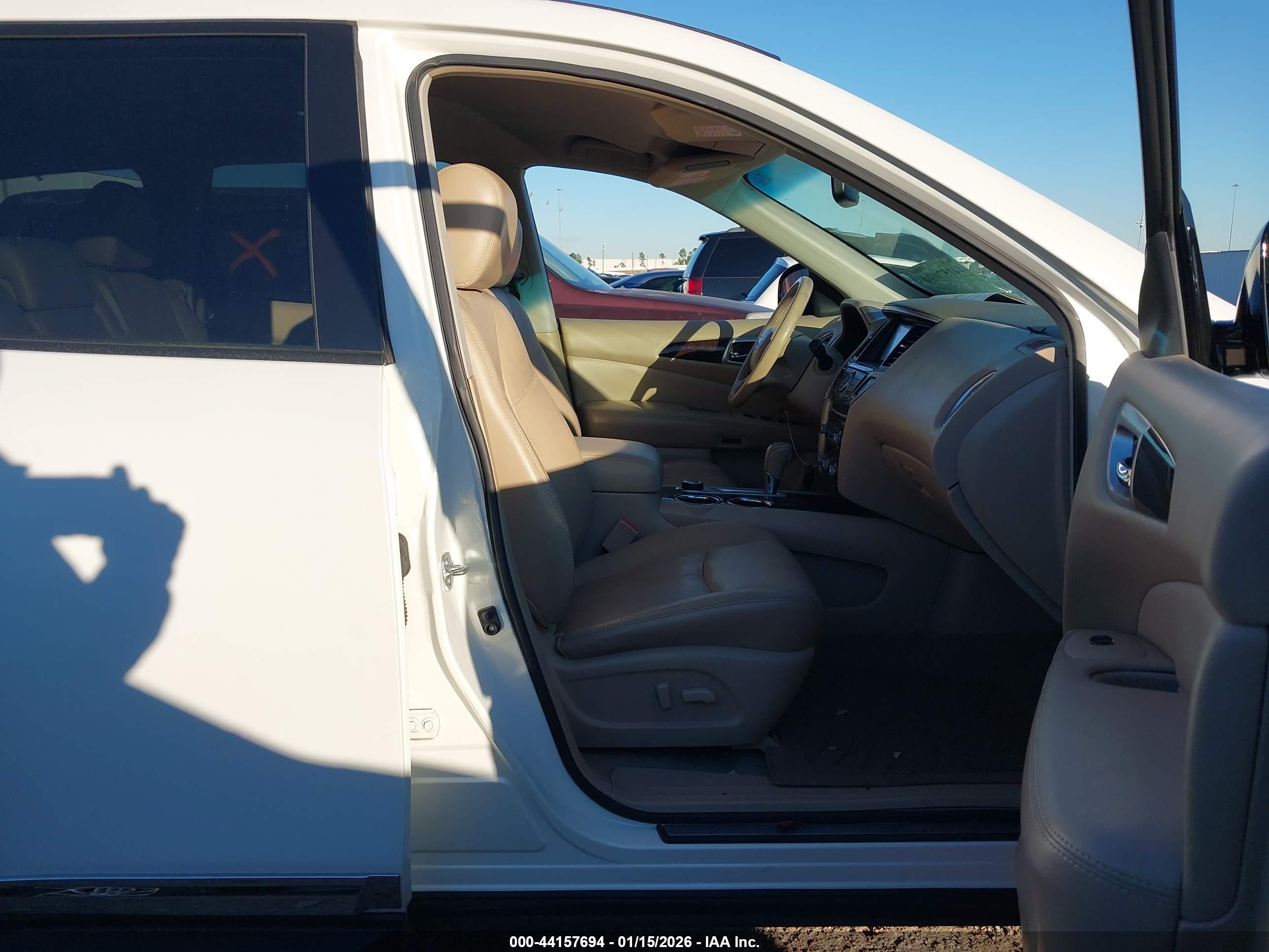 NISSAN PATHFINDER image 5