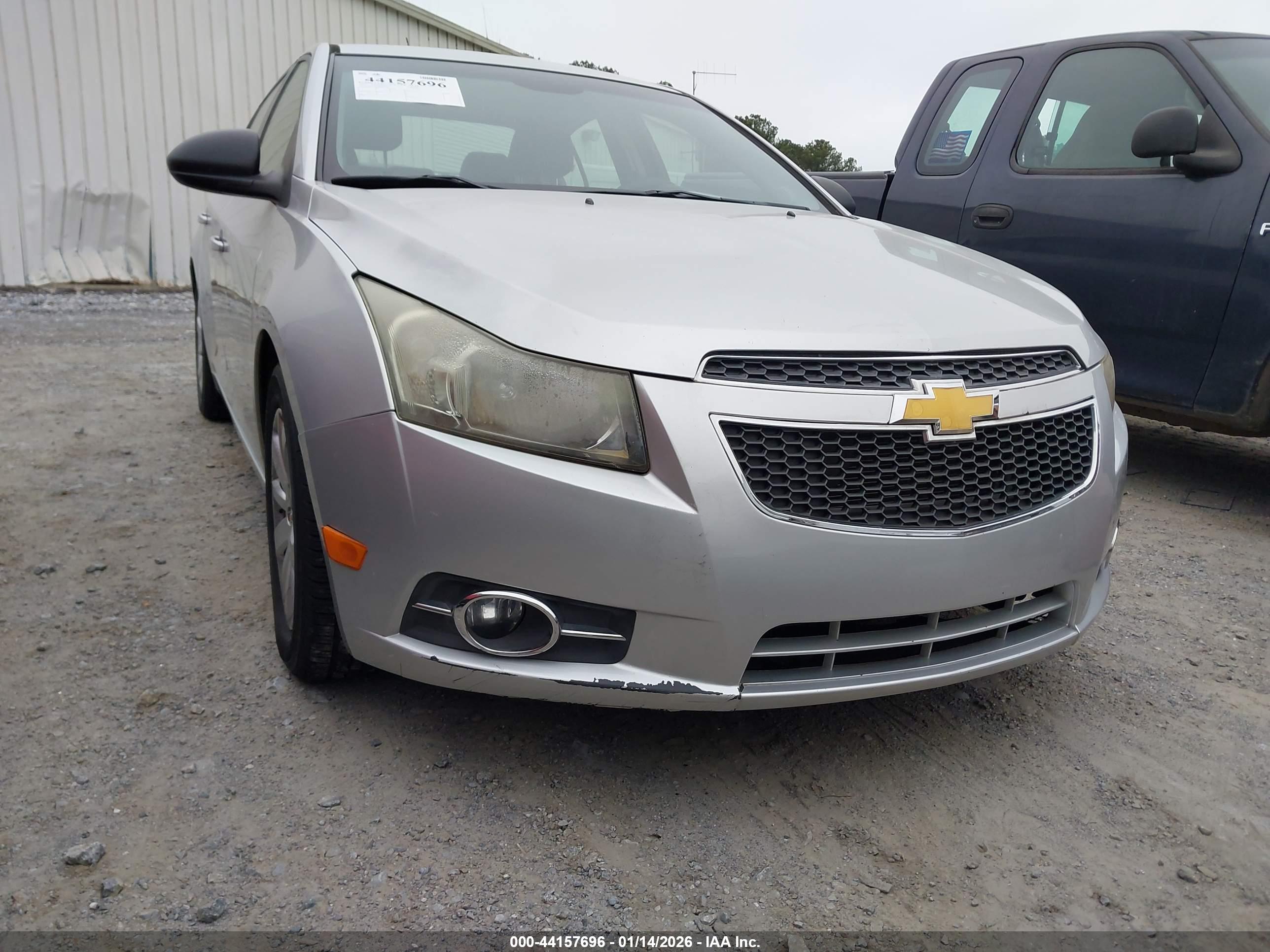 CHEVROLET CRUZE image 6