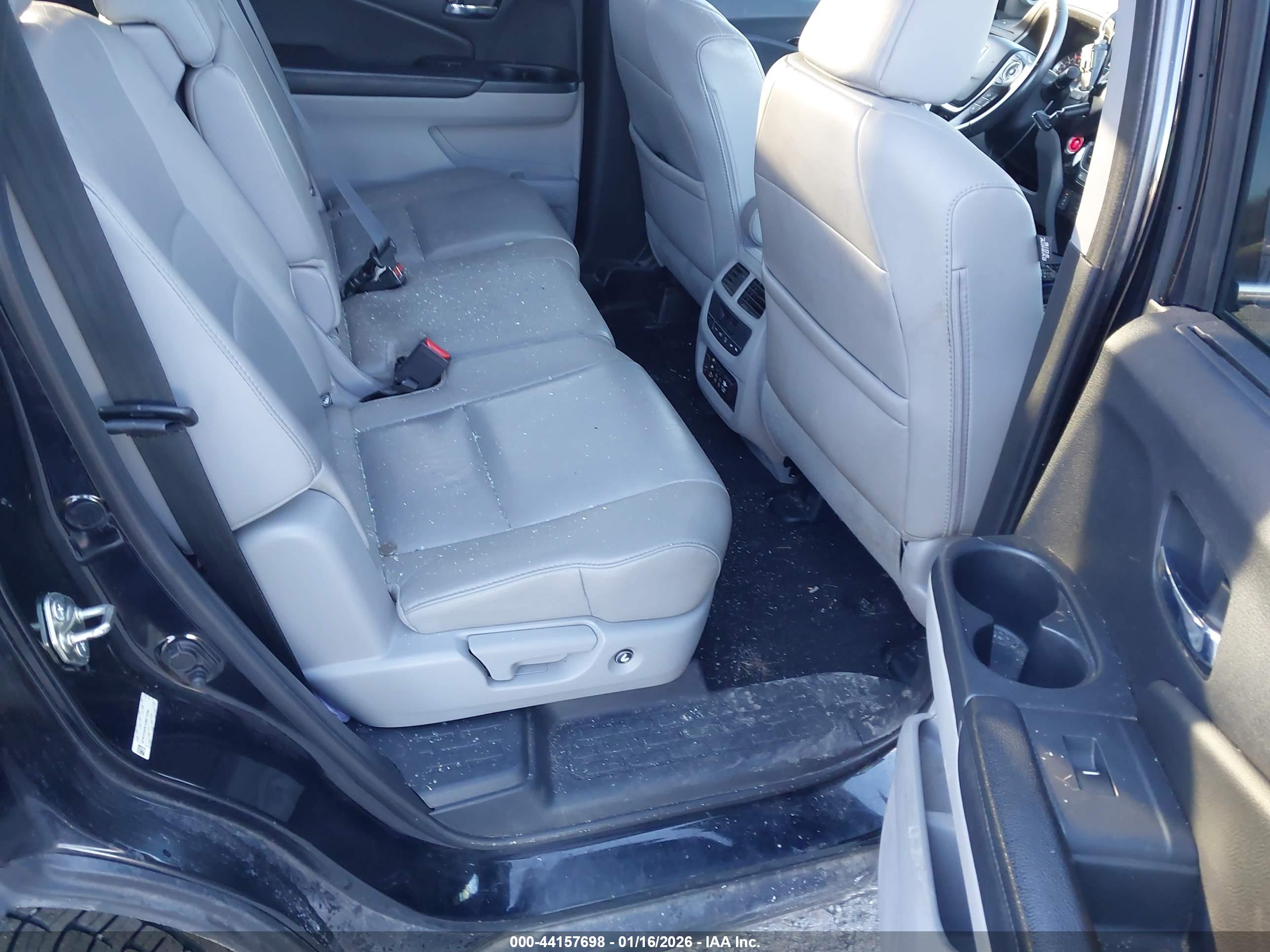 HONDA PILOT image 8