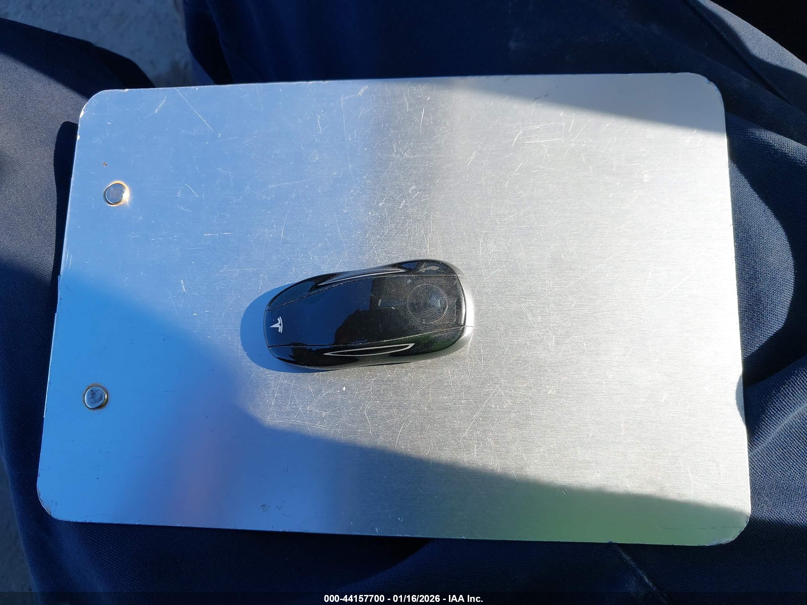 TESLA MODEL image 11