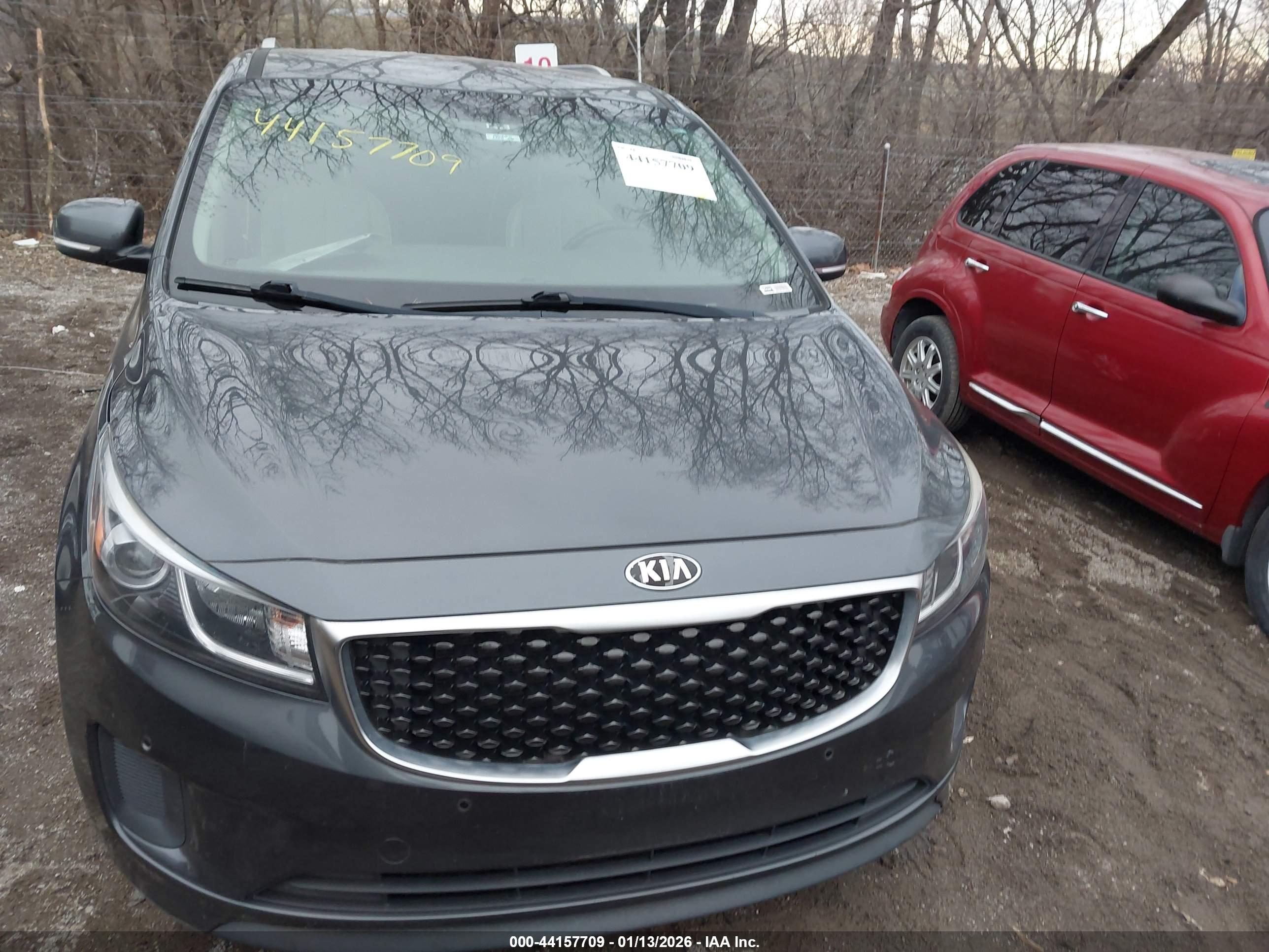 KIA SEDONA image 6