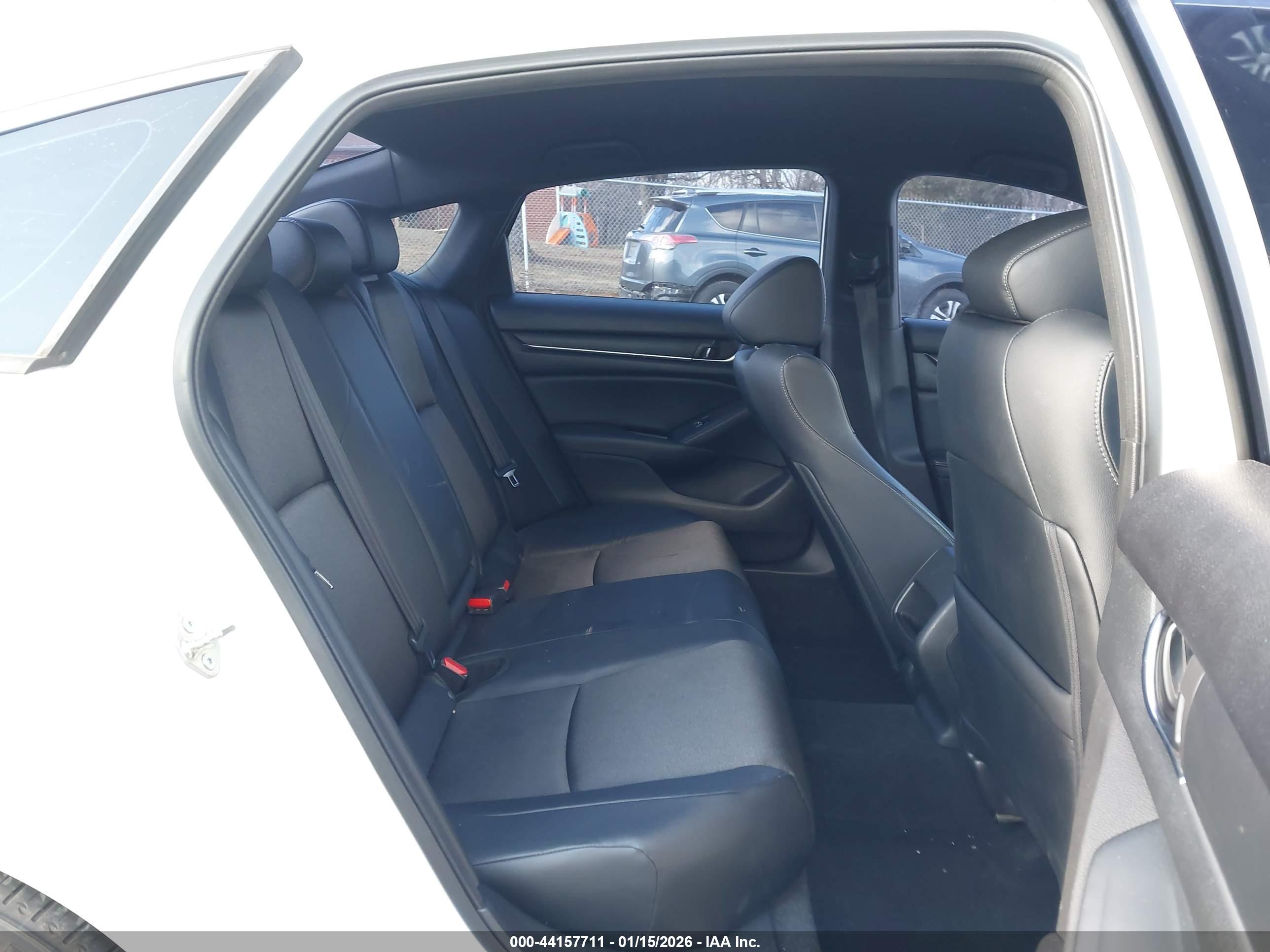 HONDA ACCORD image 8