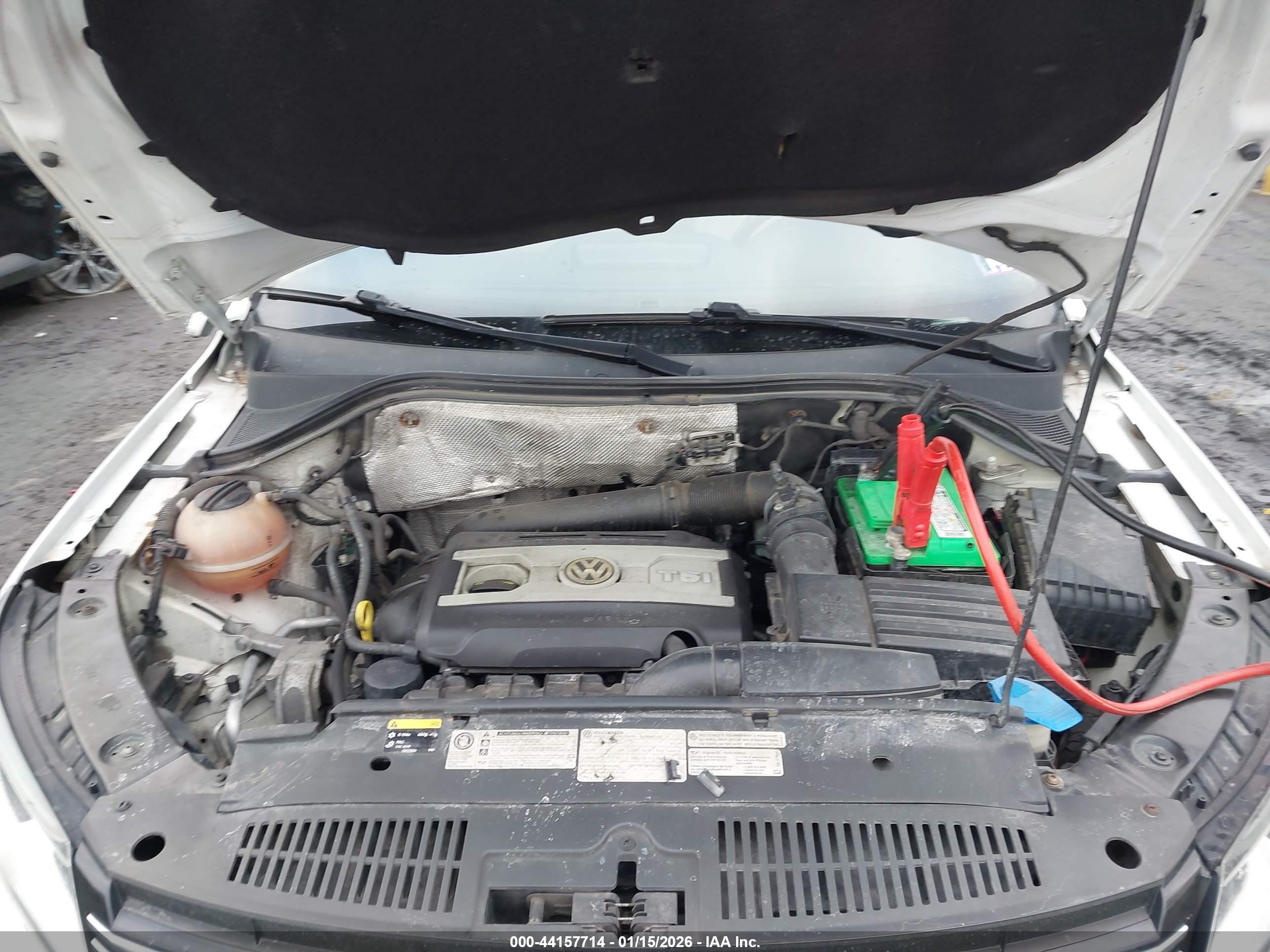 VOLKSWAGEN TIGUAN image 10