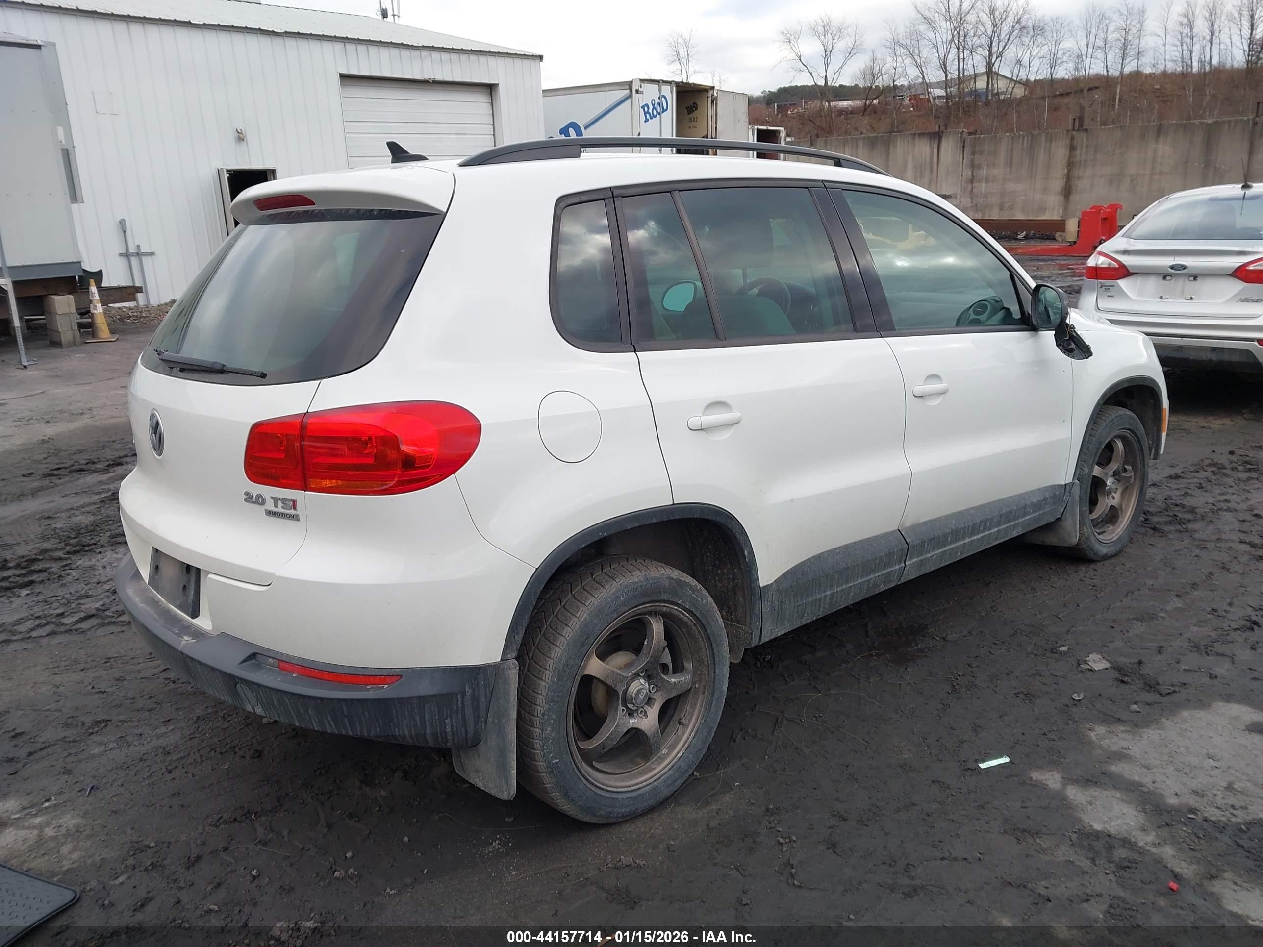 VOLKSWAGEN TIGUAN image 4