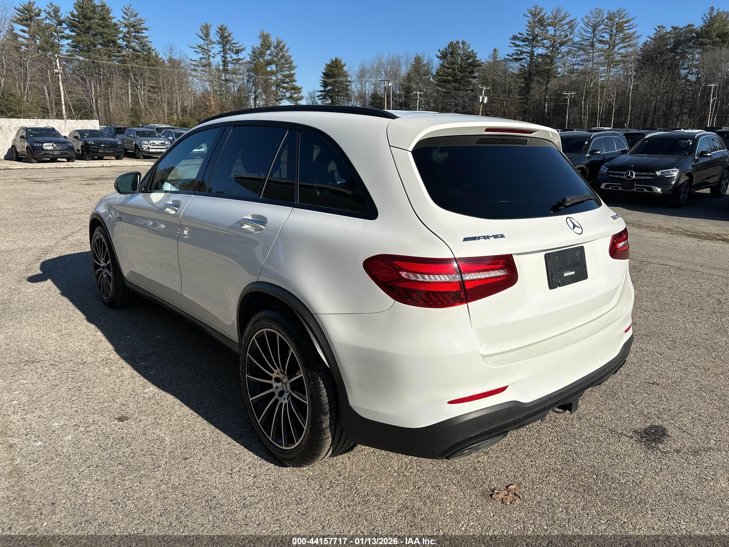 MERCEDES-BENZ GLC image 3