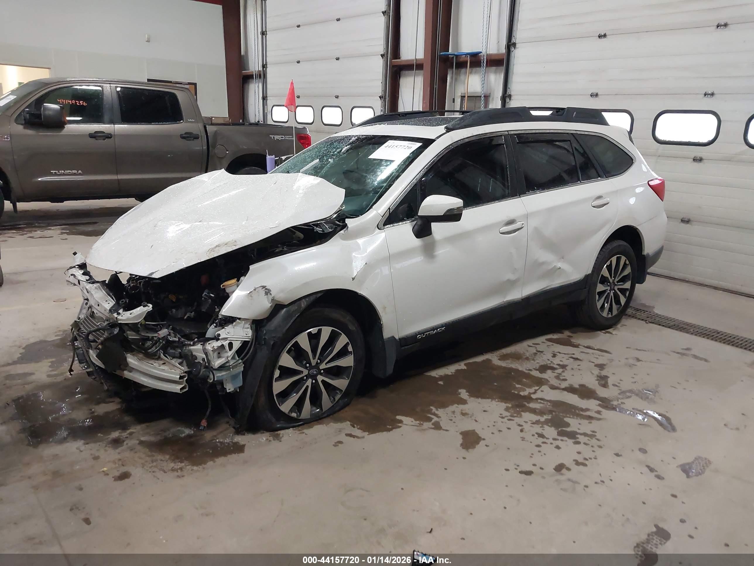 SUBARU OUTBACK image 2