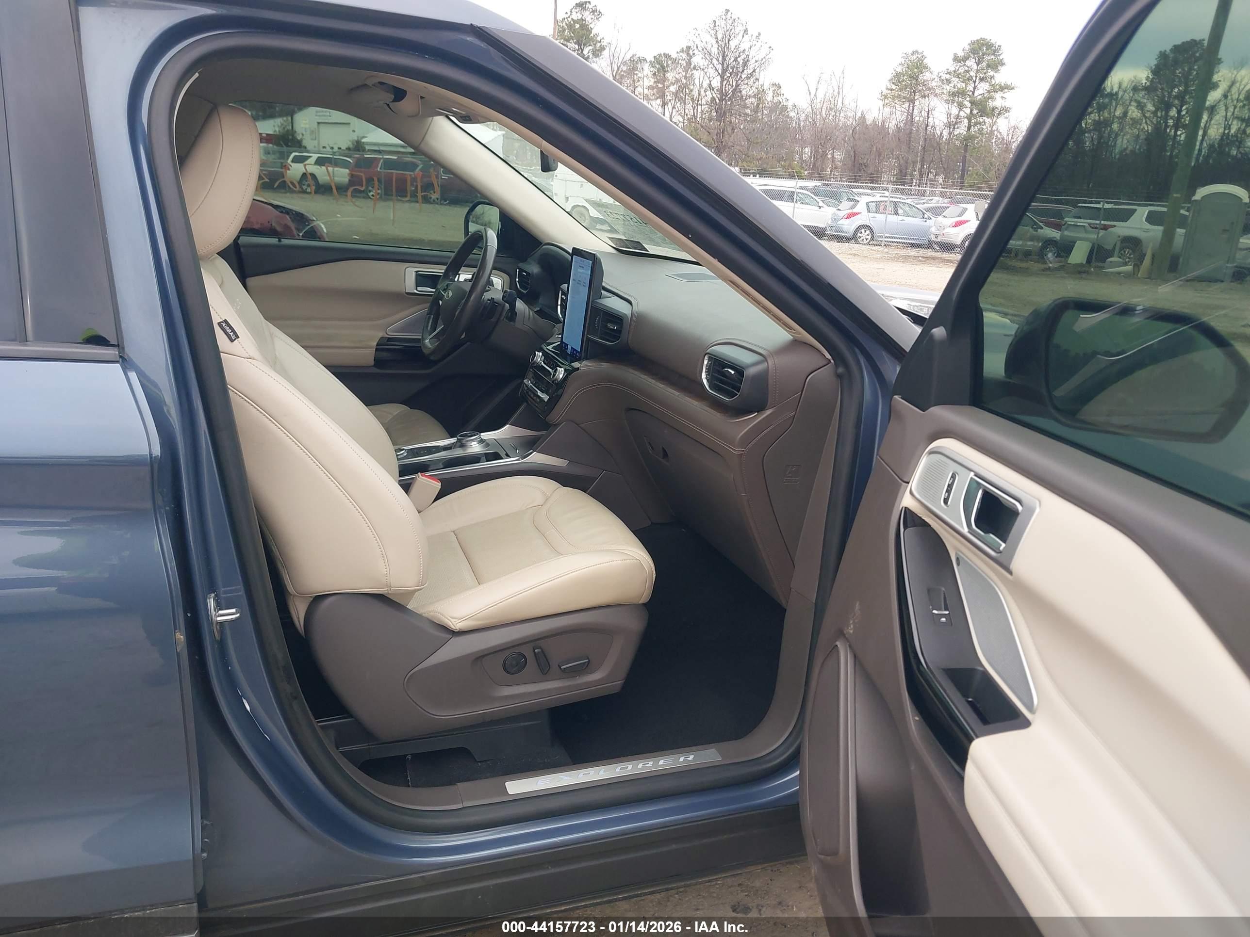 FORD EXPLORER image 5
