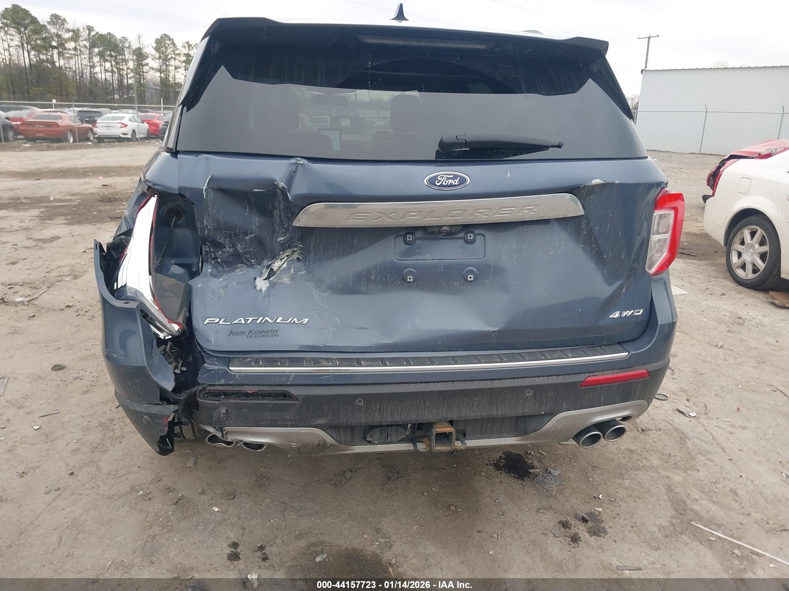 FORD EXPLORER image 6