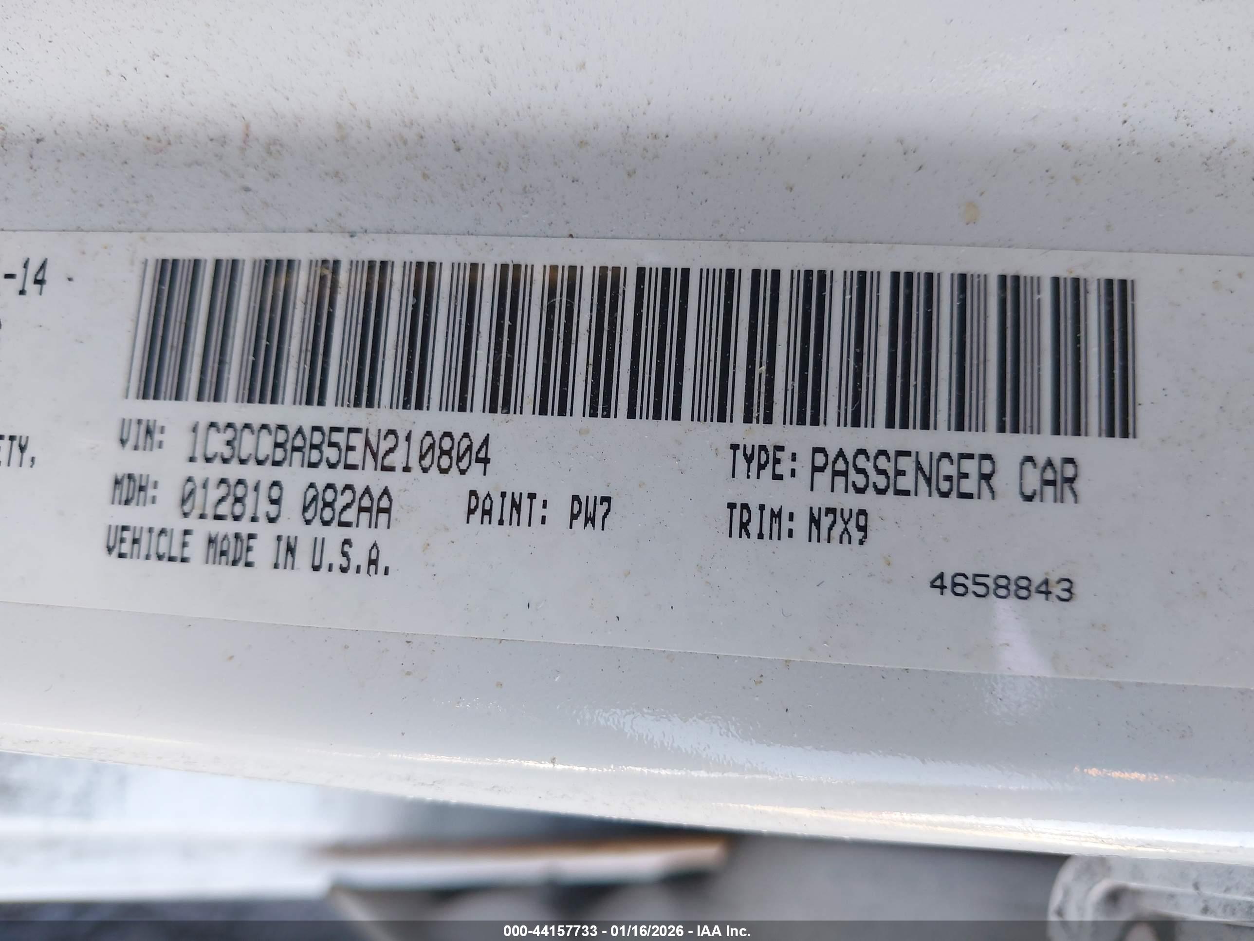 CHRYSLER 200 image 9