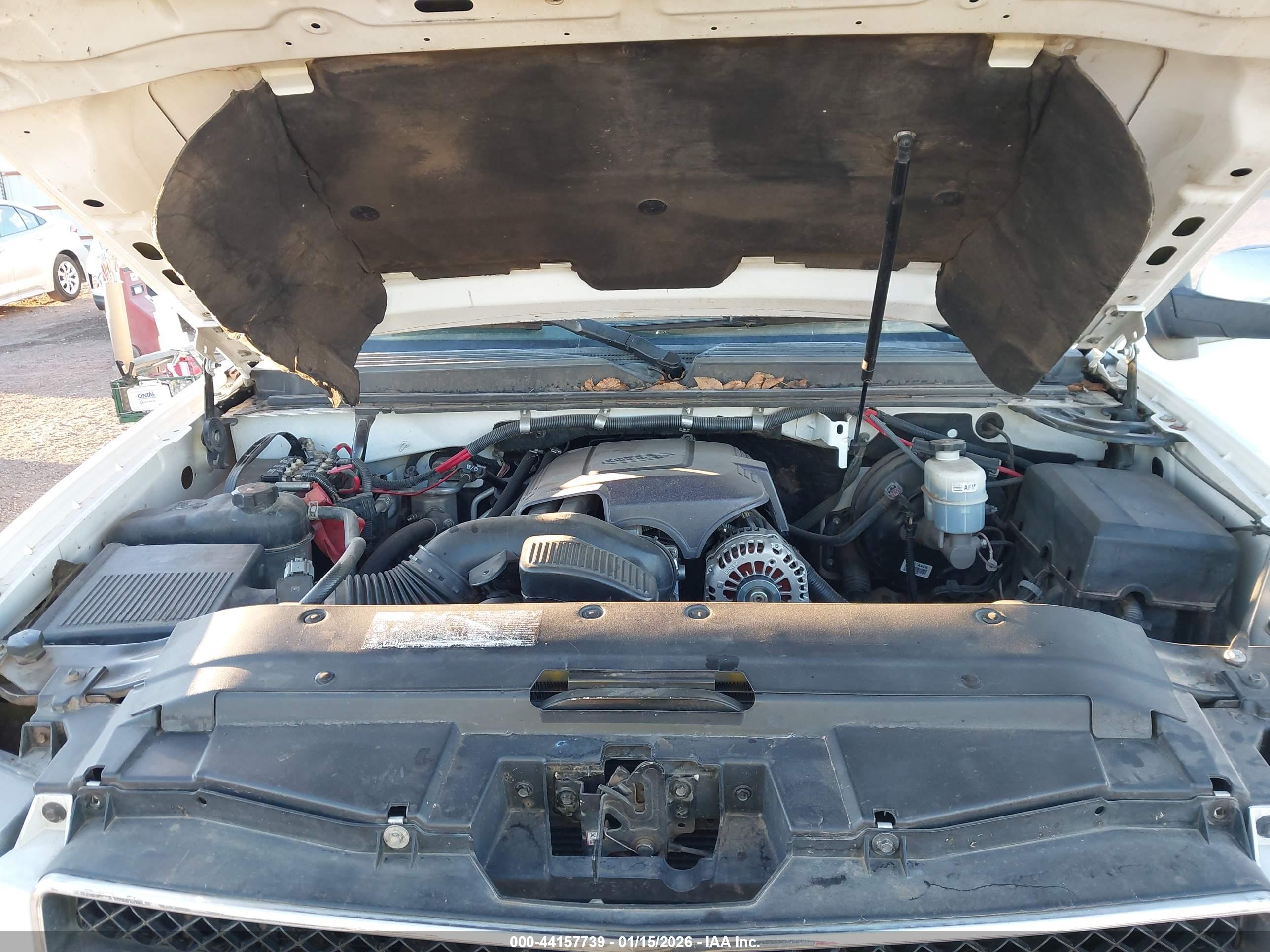 CHEVROLET TAHOE image 10