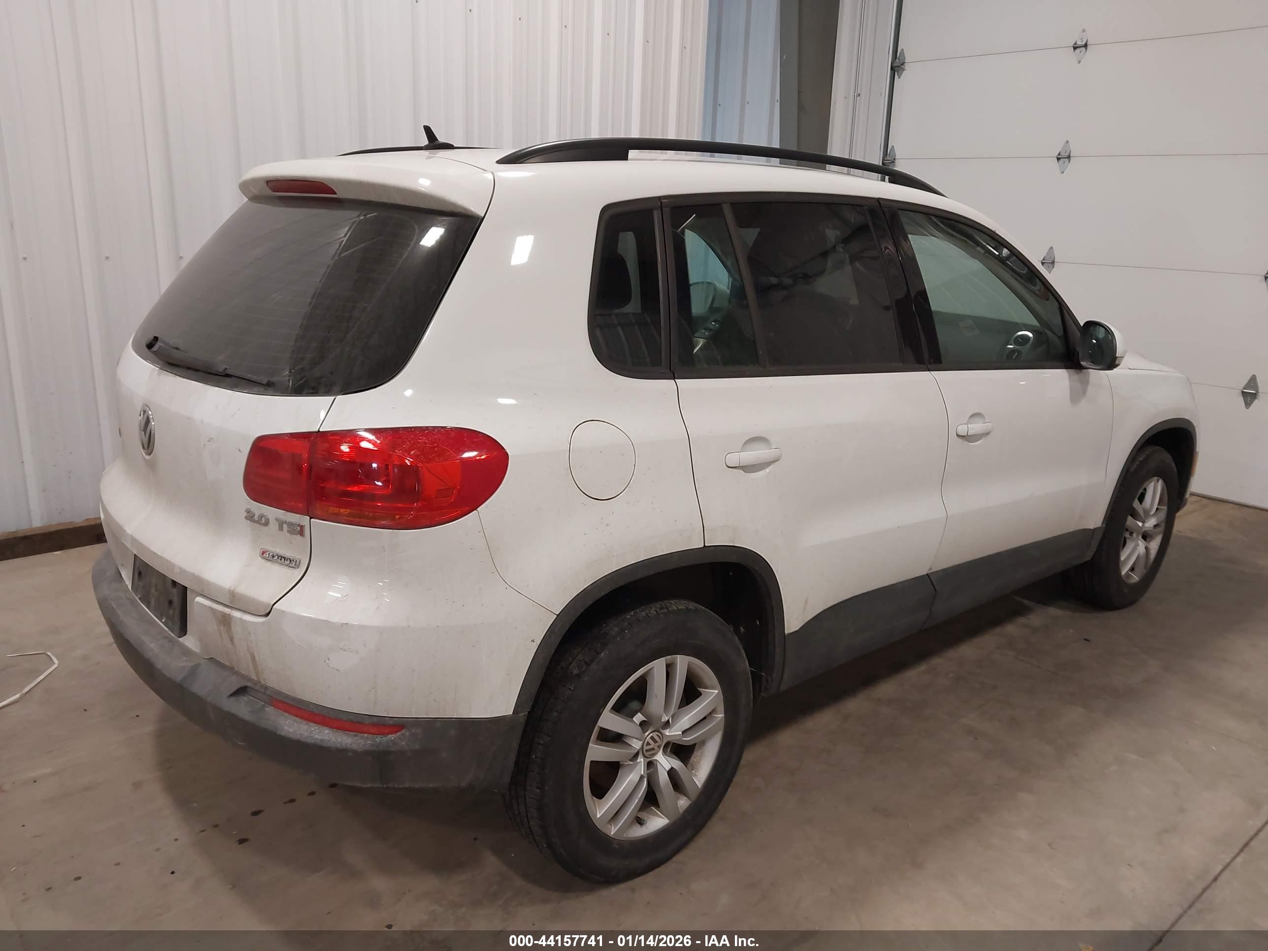 VOLKSWAGEN TIGUAN image 4