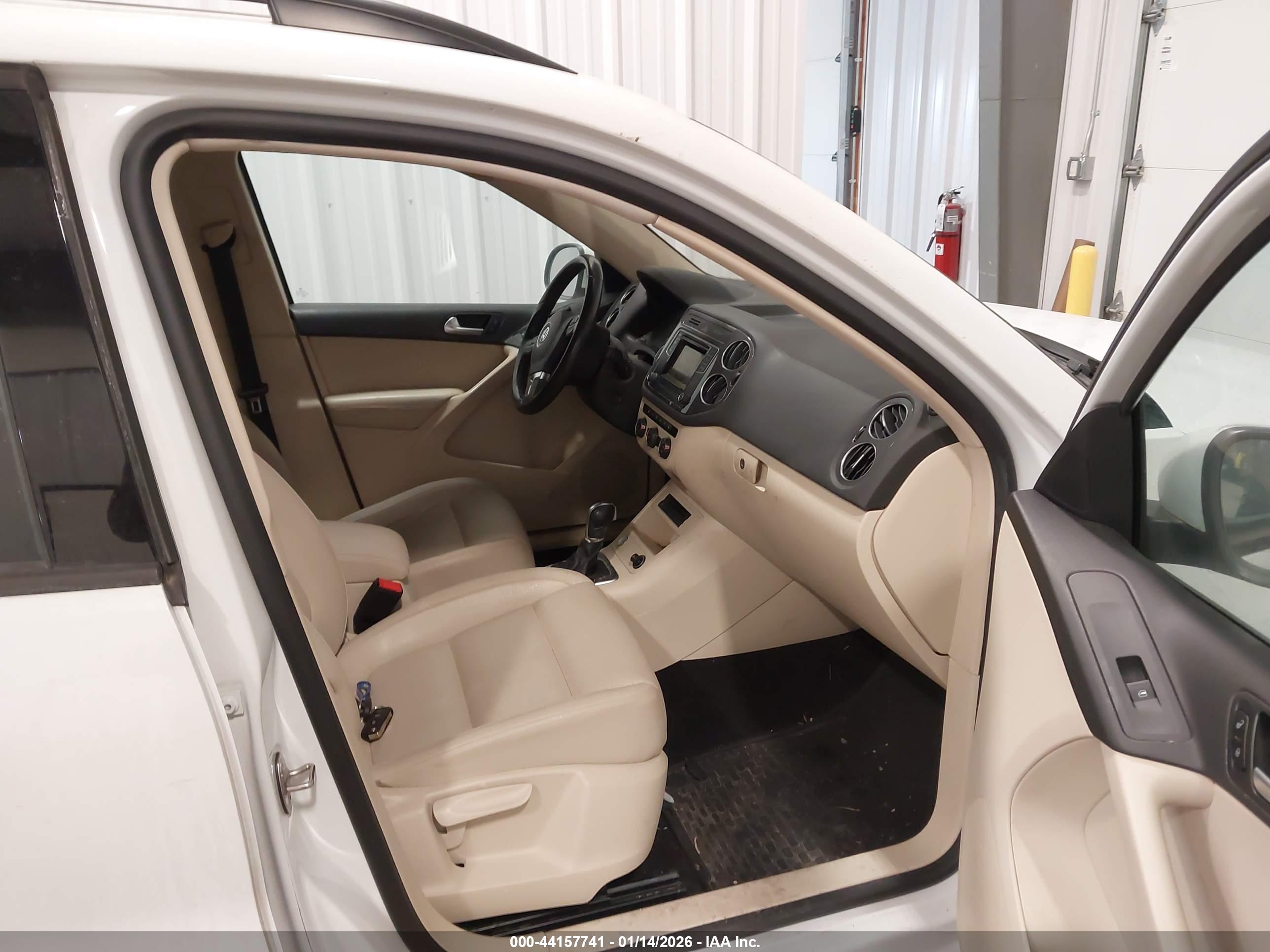 VOLKSWAGEN TIGUAN image 5