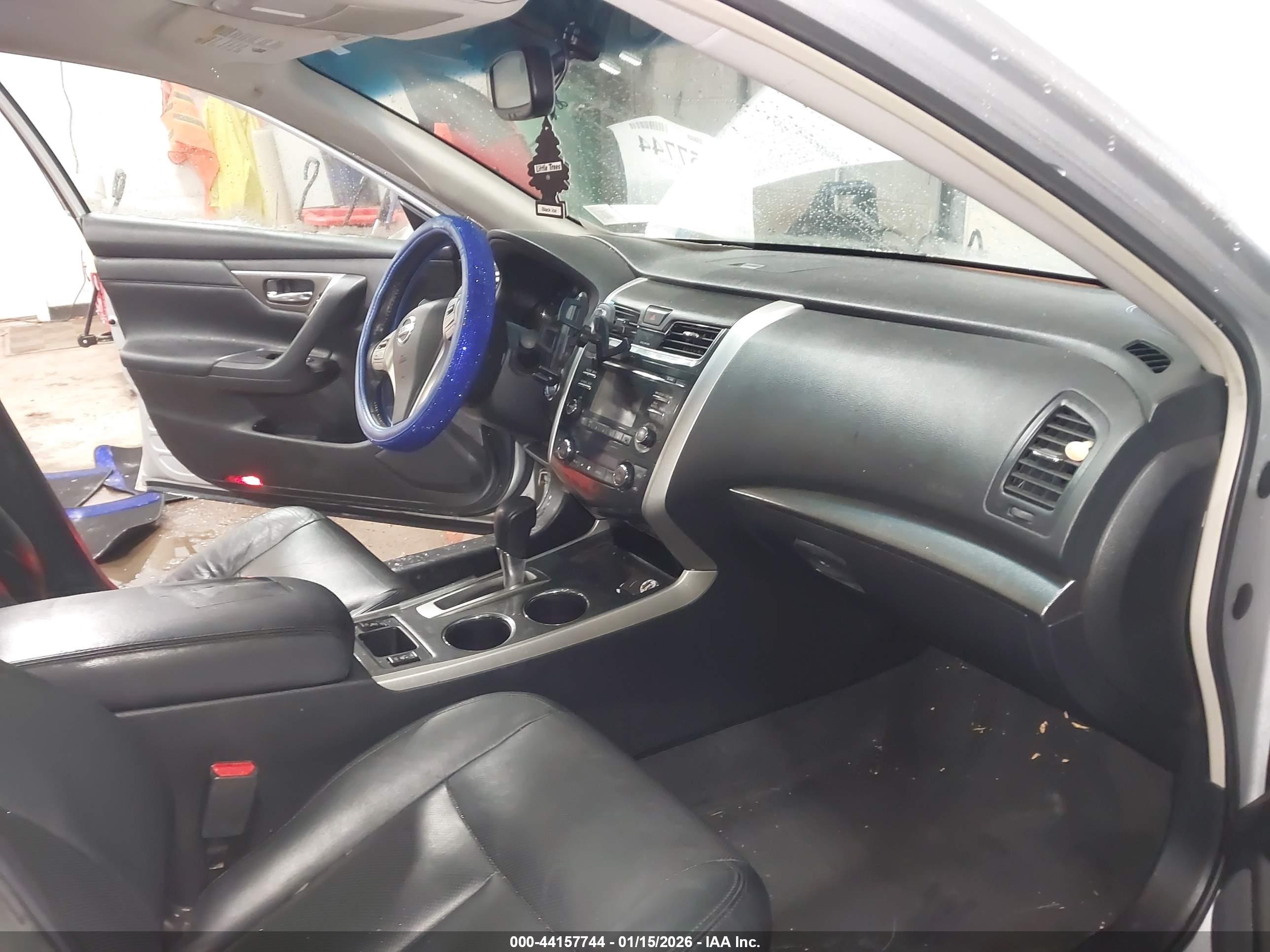 NISSAN ALTIMA image 5