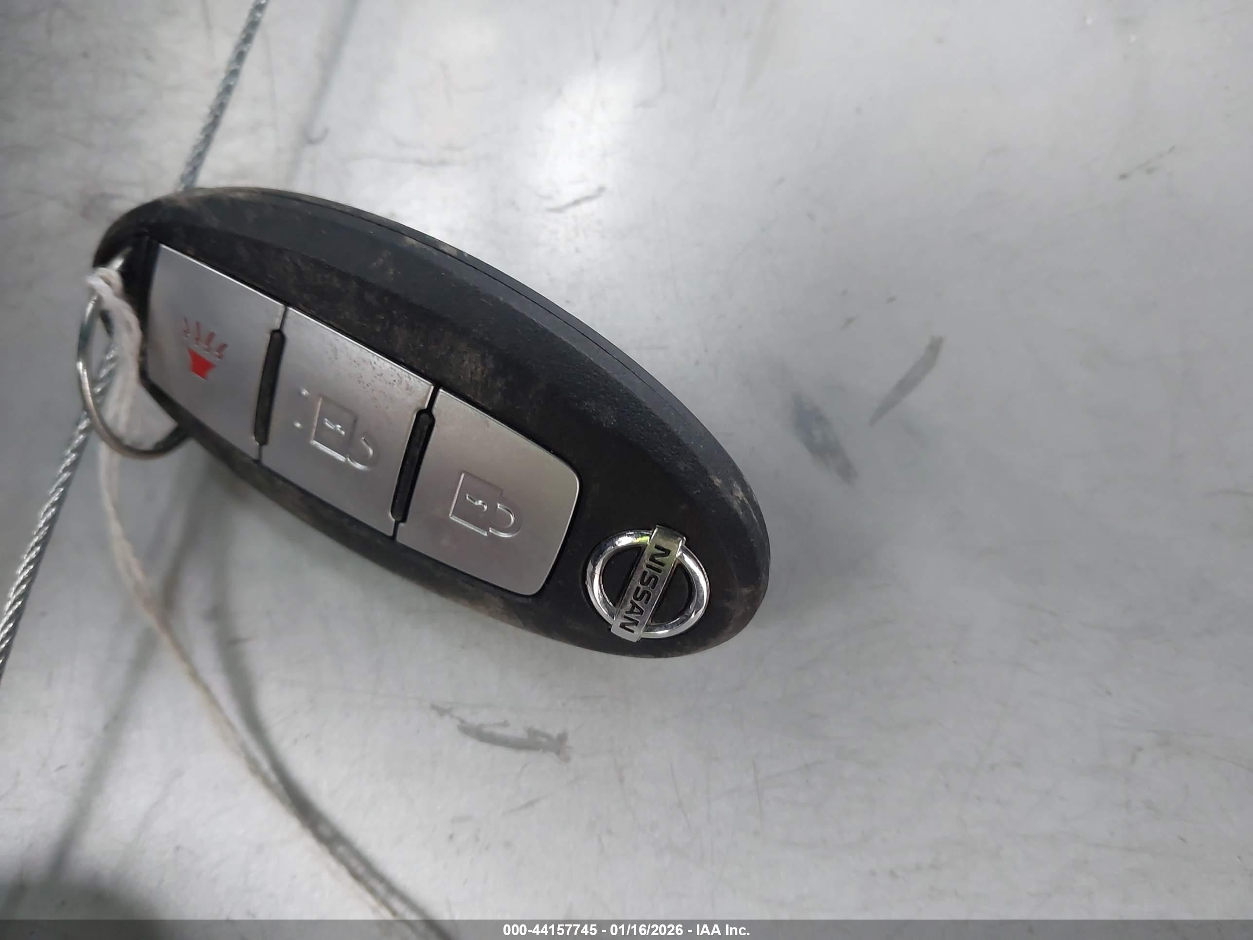 NISSAN ROGUE image 11