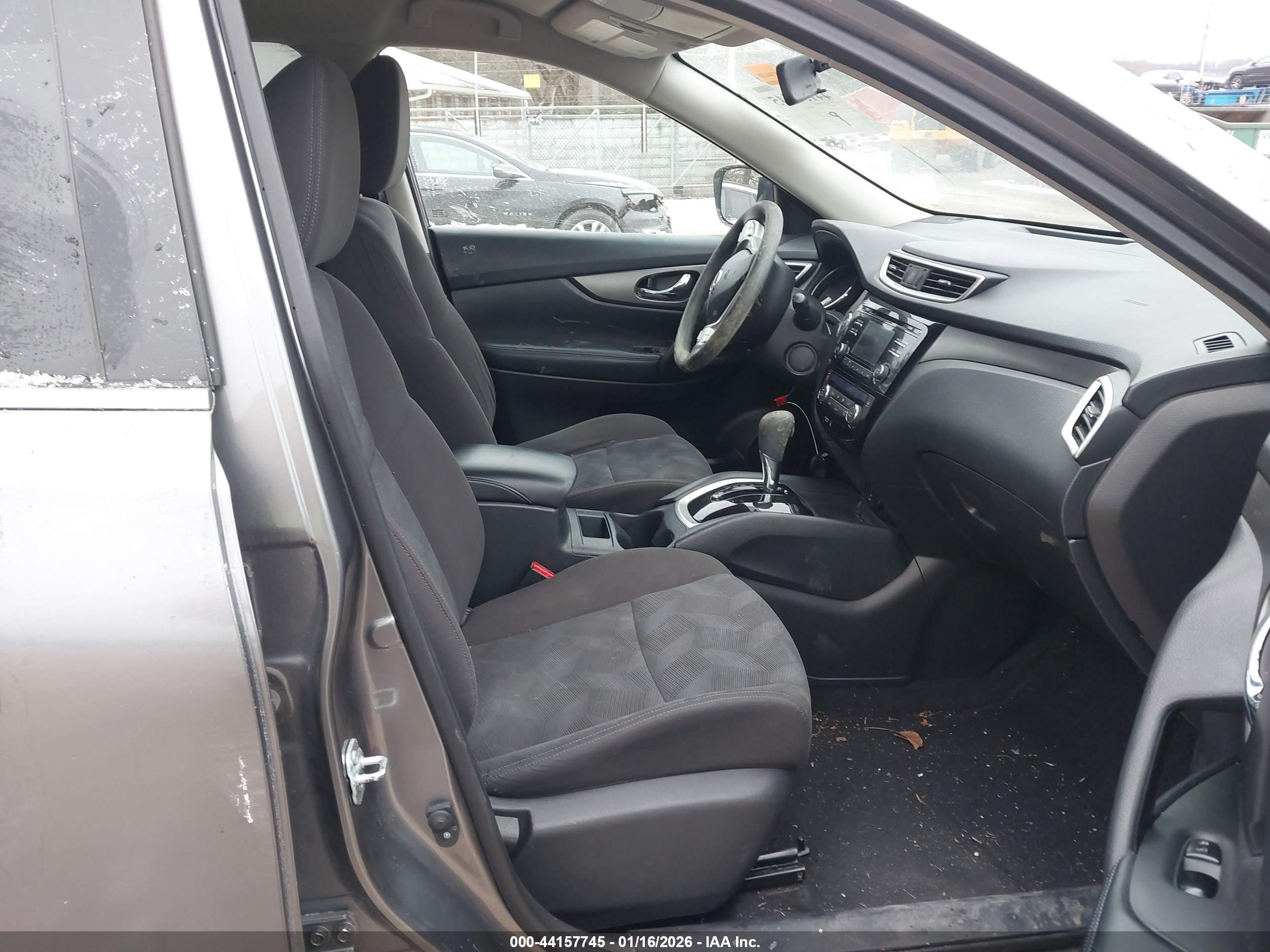 NISSAN ROGUE image 5
