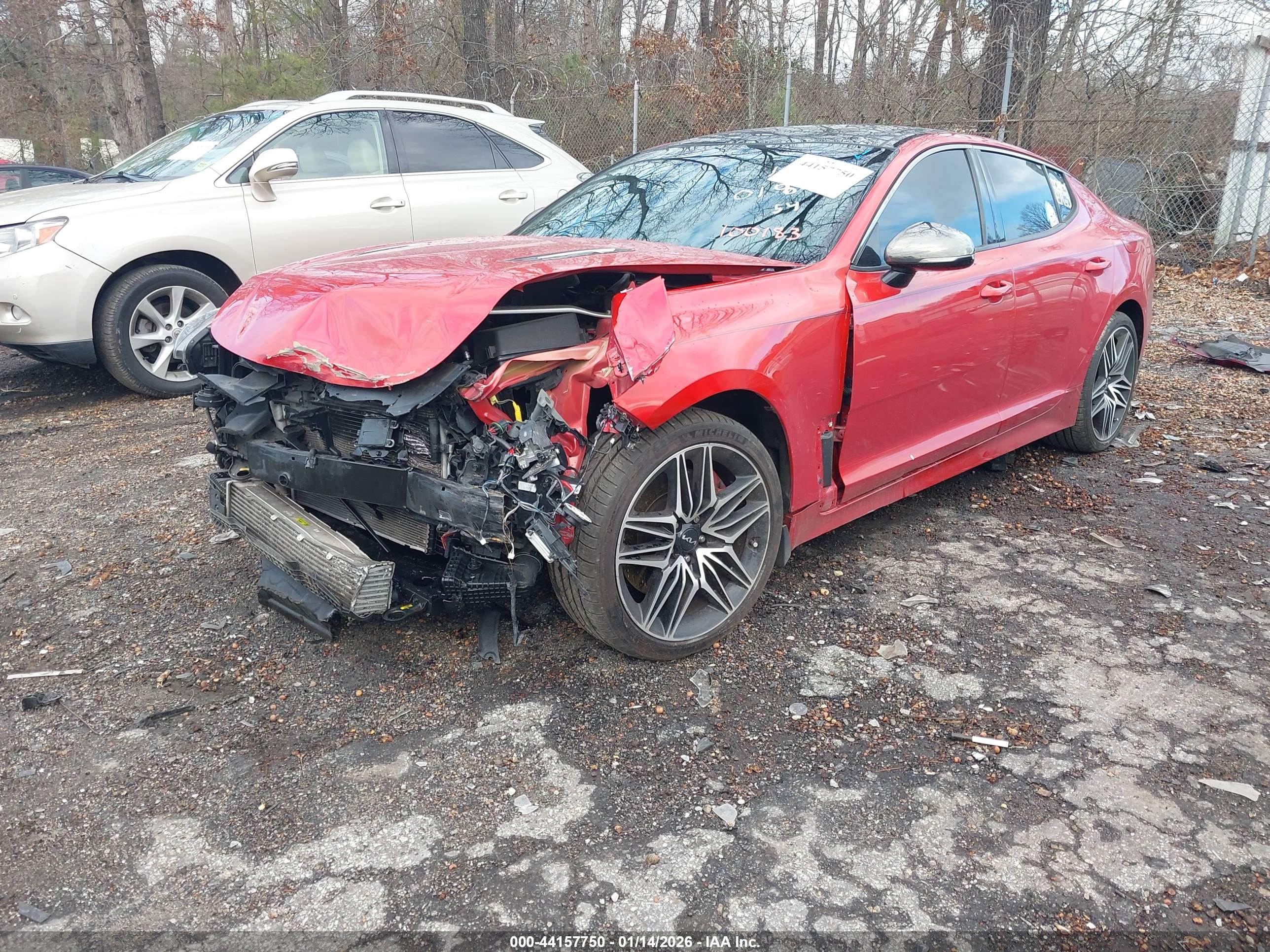 KIA STINGER image 2
