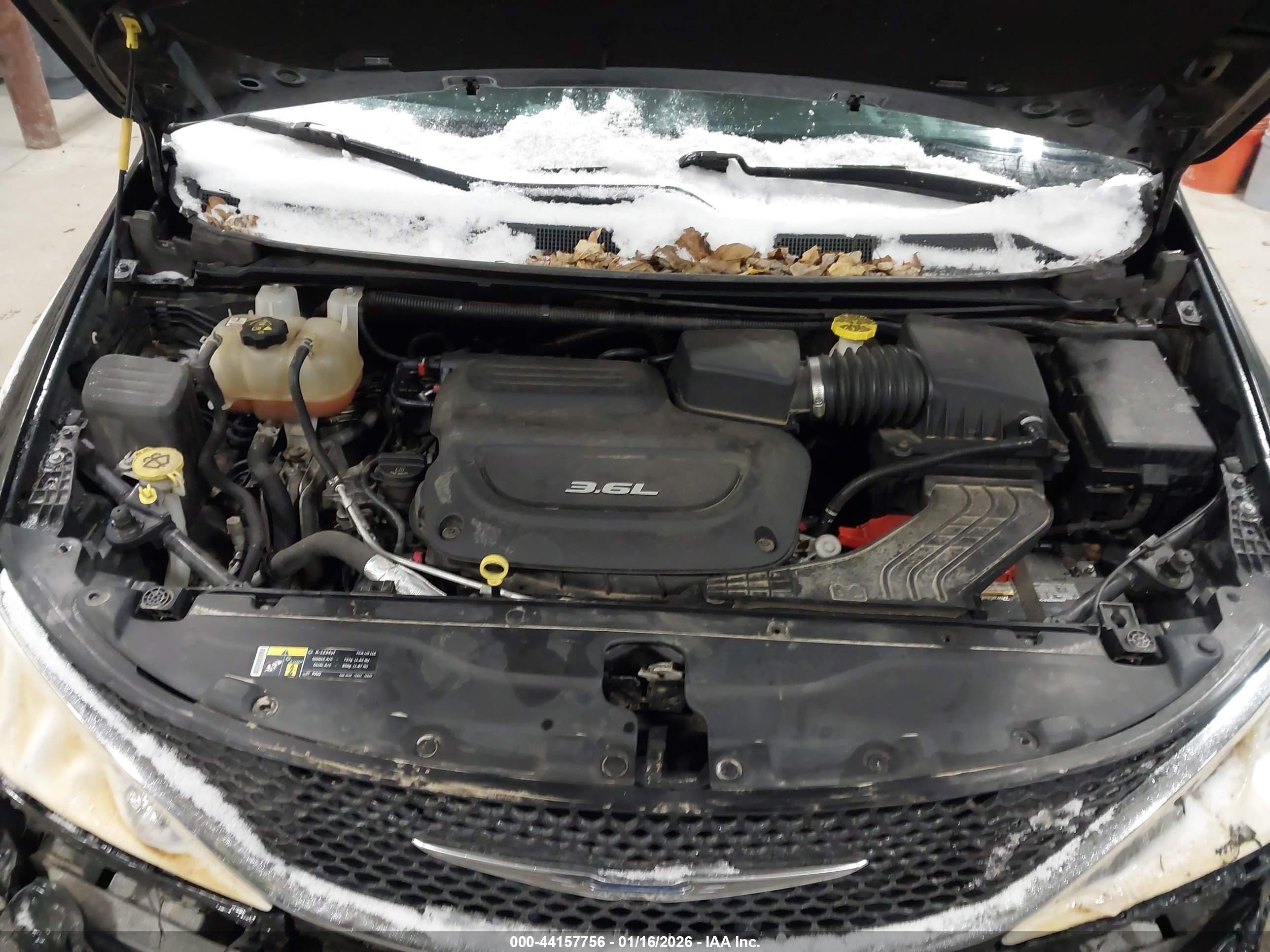 CHRYSLER PACIFICA image 10
