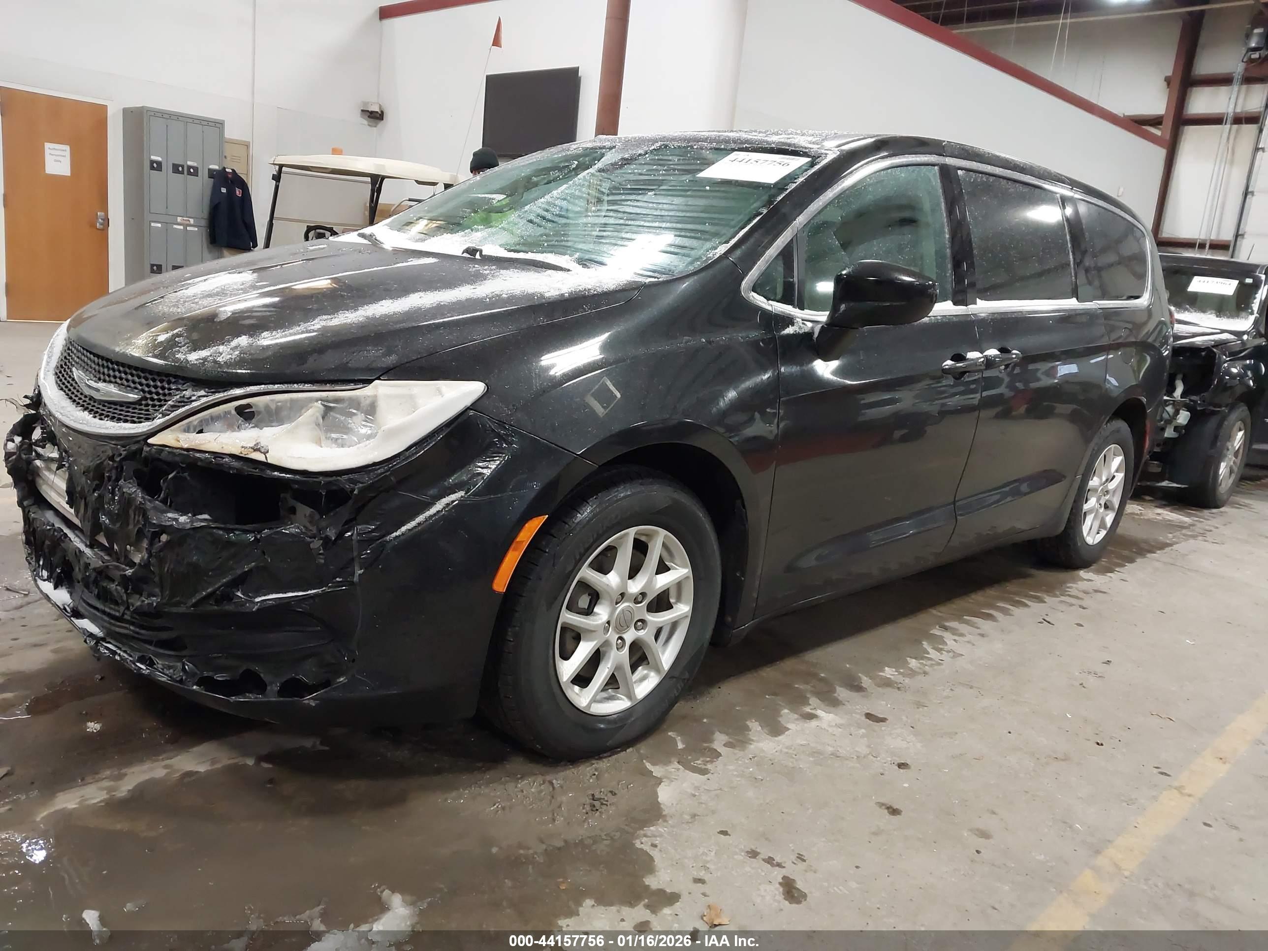 CHRYSLER PACIFICA image 2