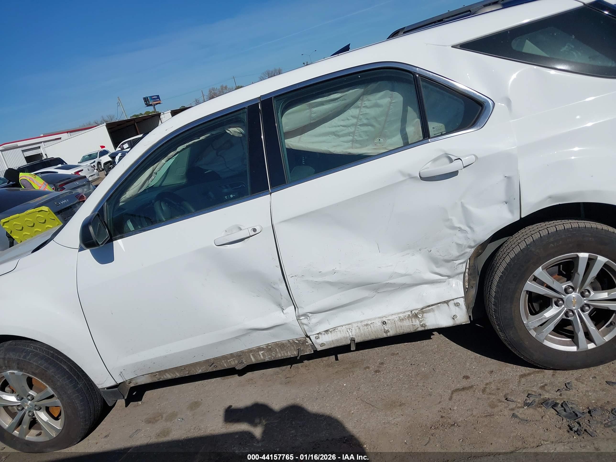 CHEVROLET EQUINOX image 6