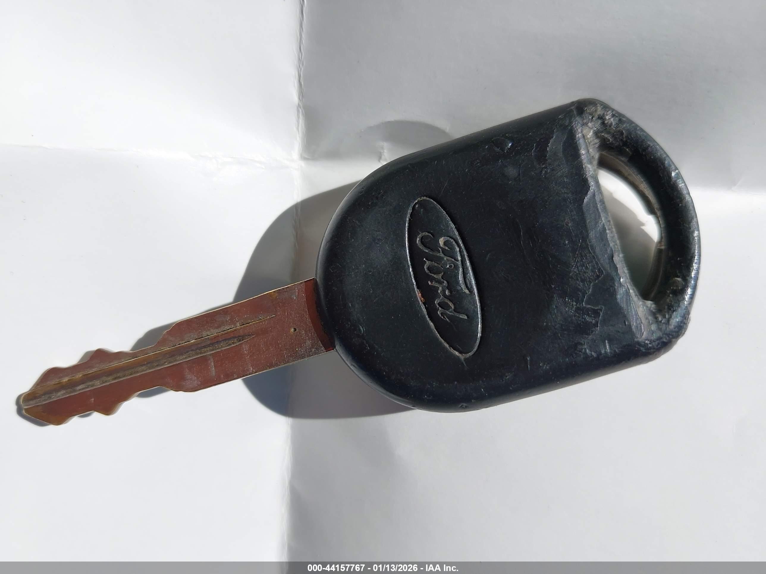 FORD EXPLORER image 11