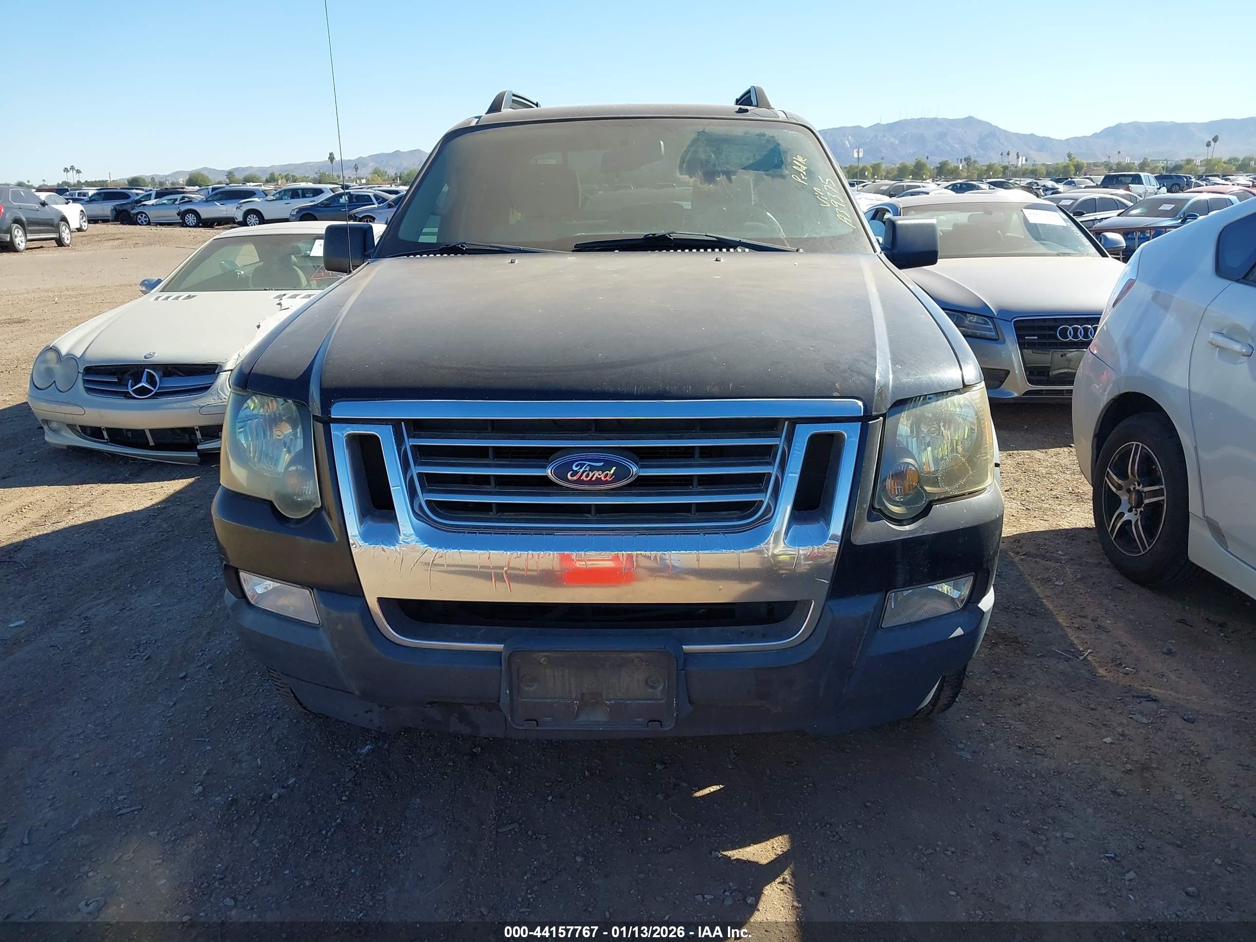 FORD EXPLORER image 6