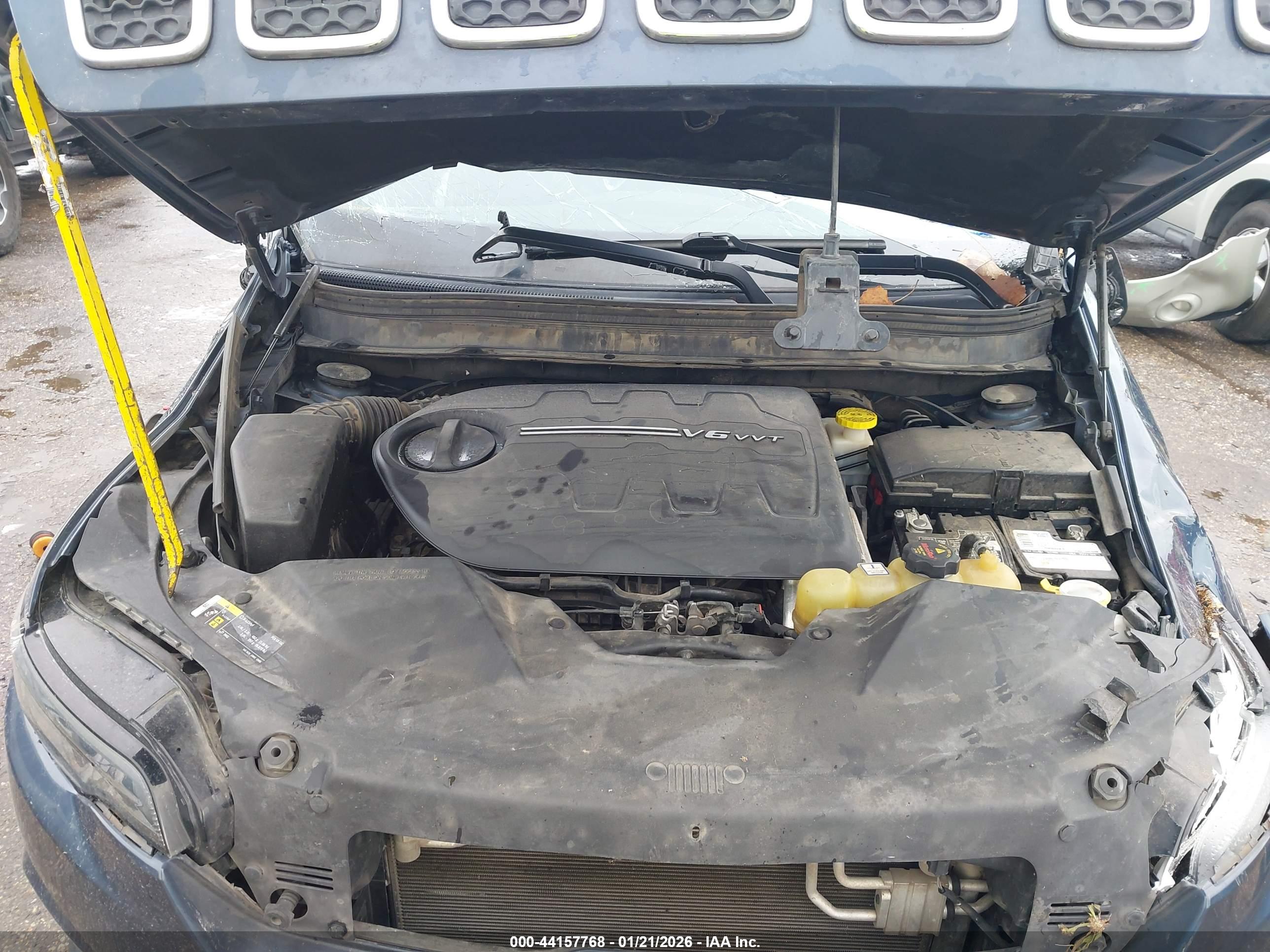 JEEP CHEROKEE image 10