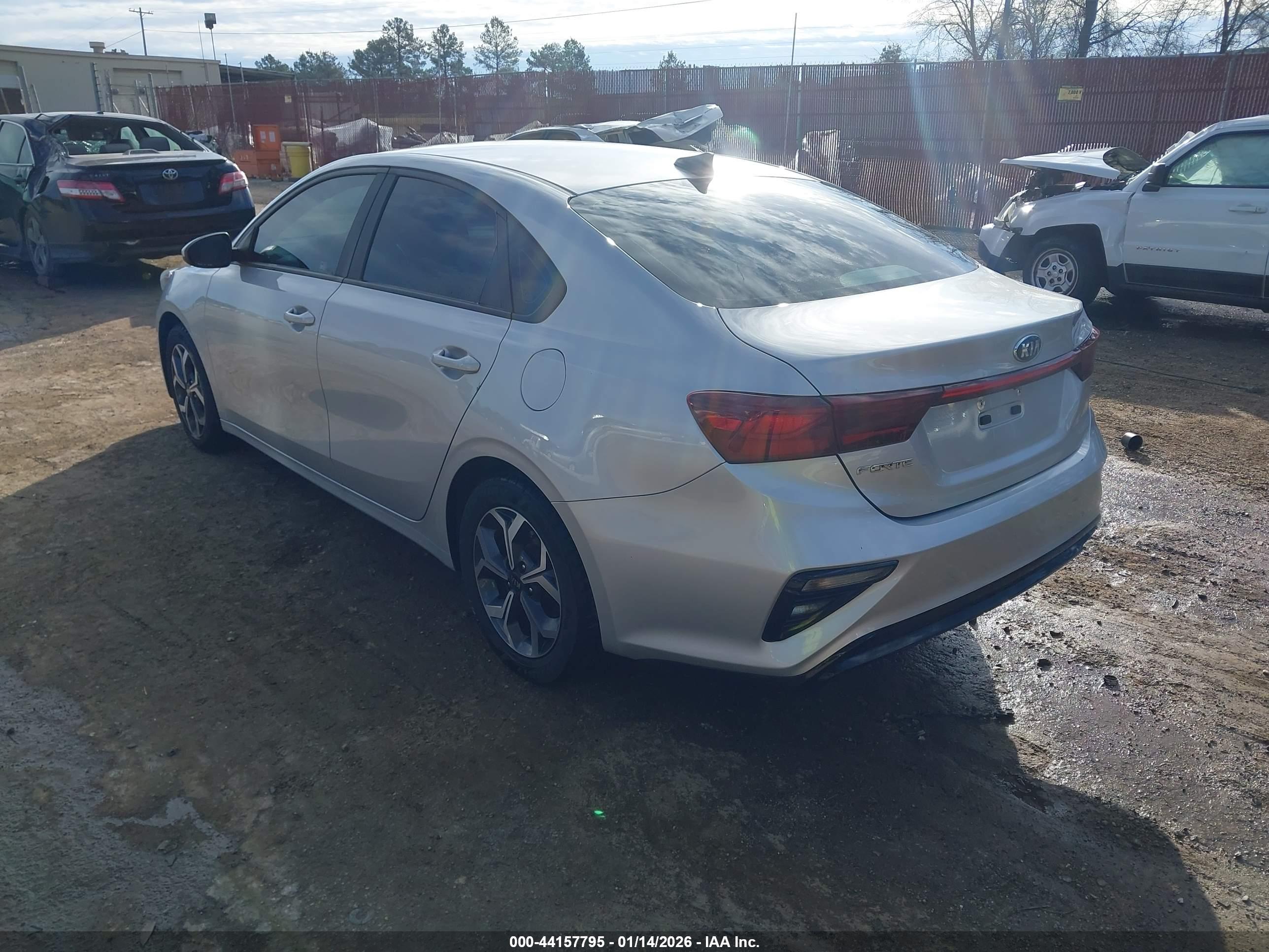 KIA FORTE image 3
