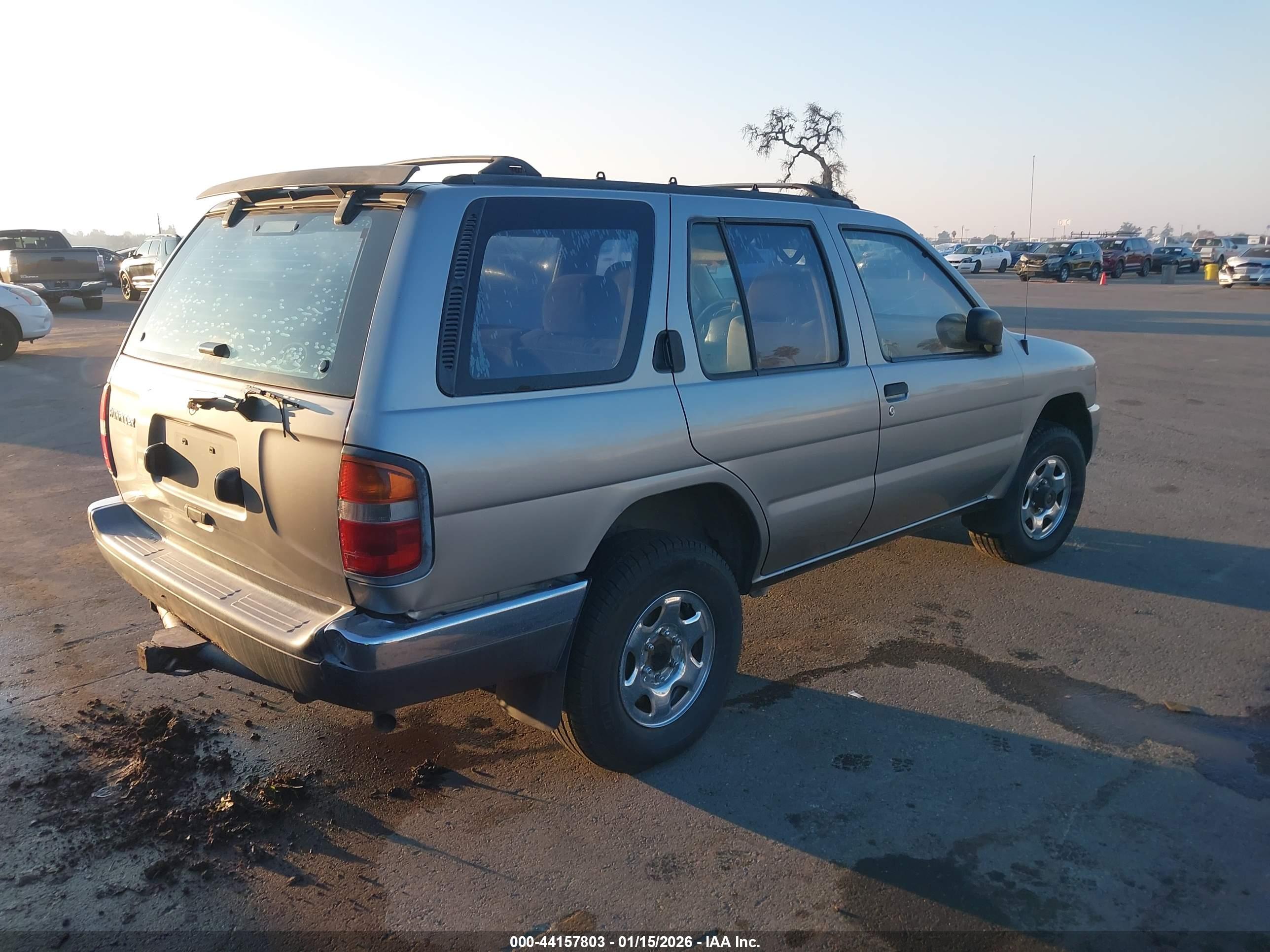 NISSAN PATHFINDER image 4