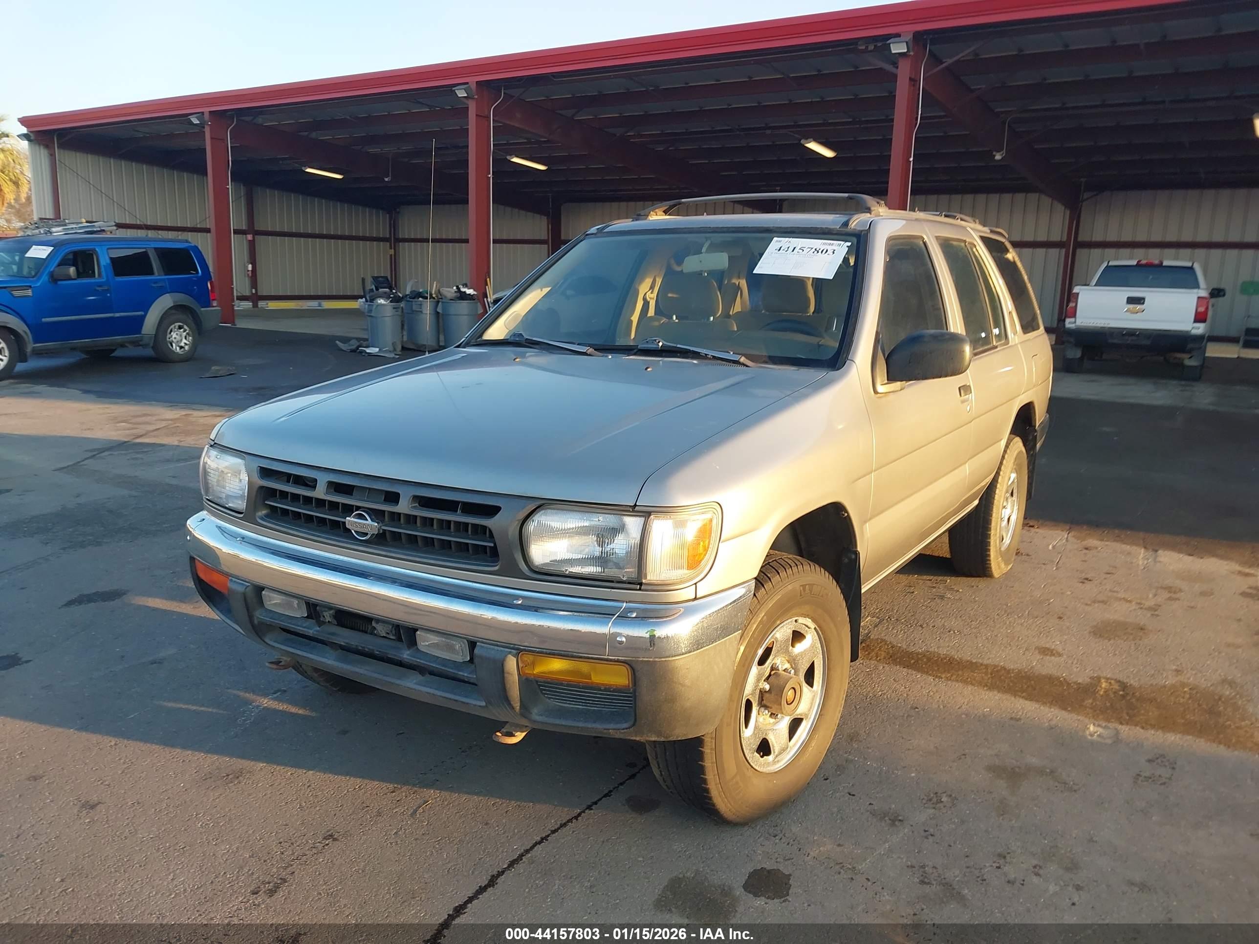 NISSAN PATHFINDER image 6