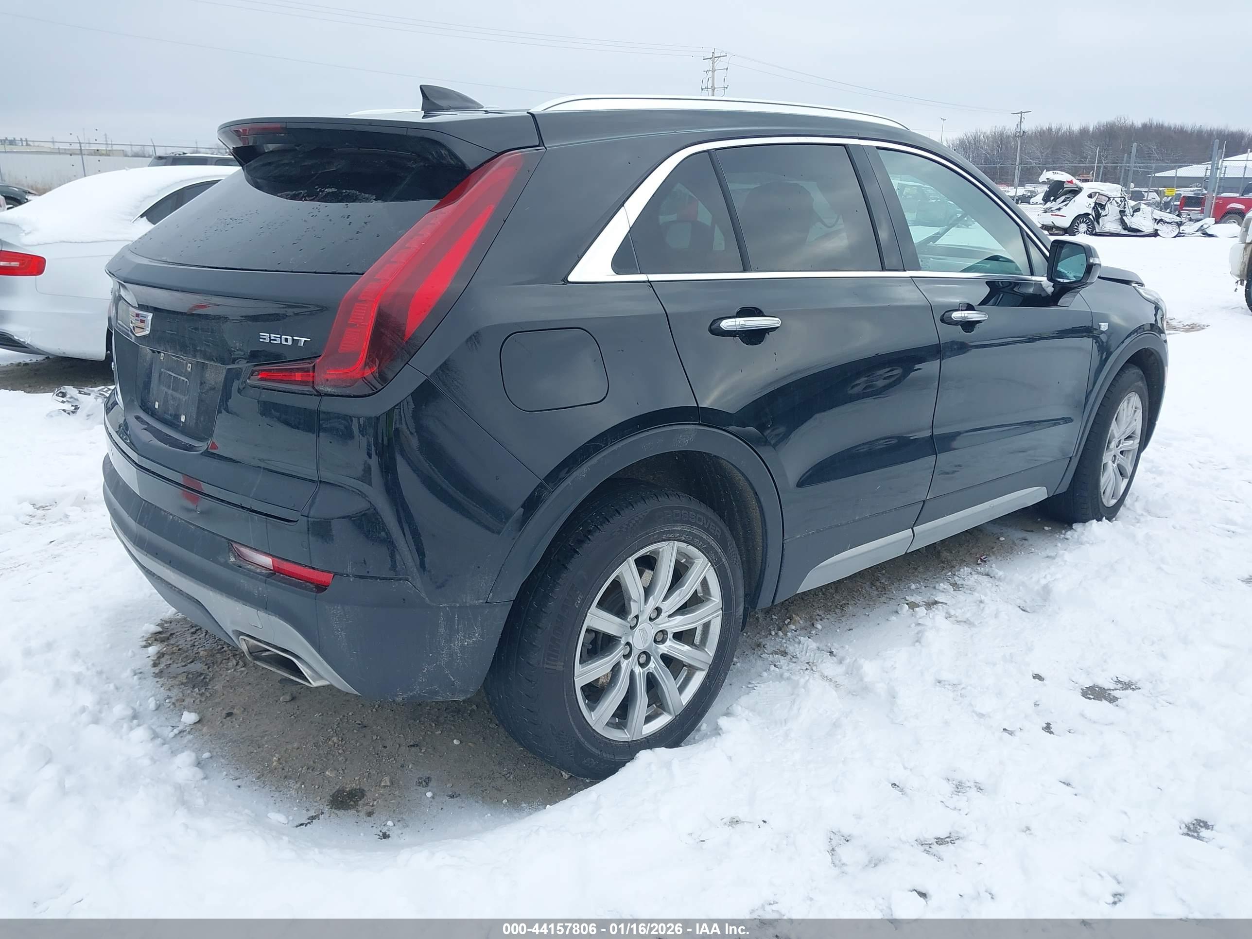 CADILLAC XT4 image 4