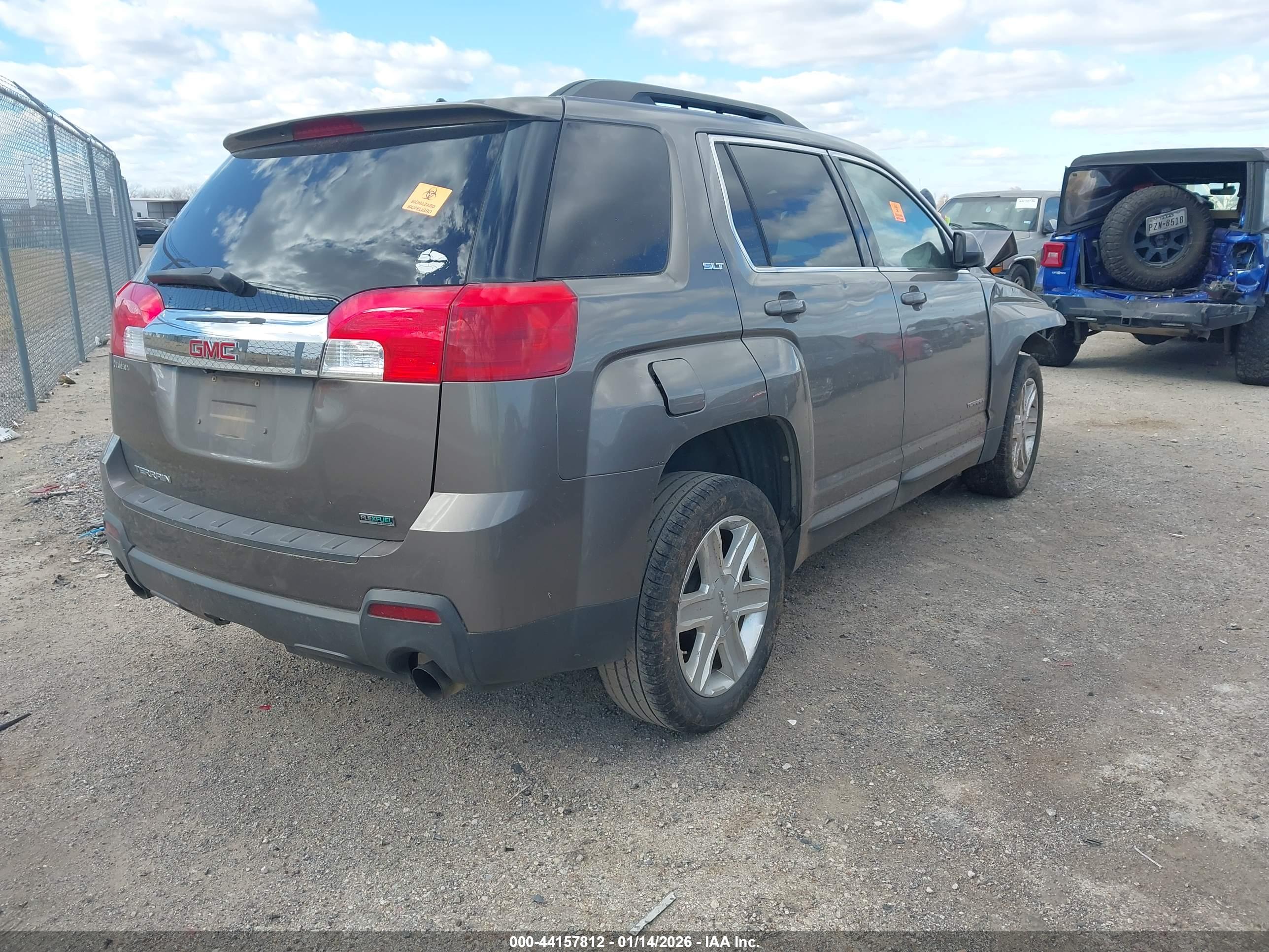 GMC TERRAIN image 4